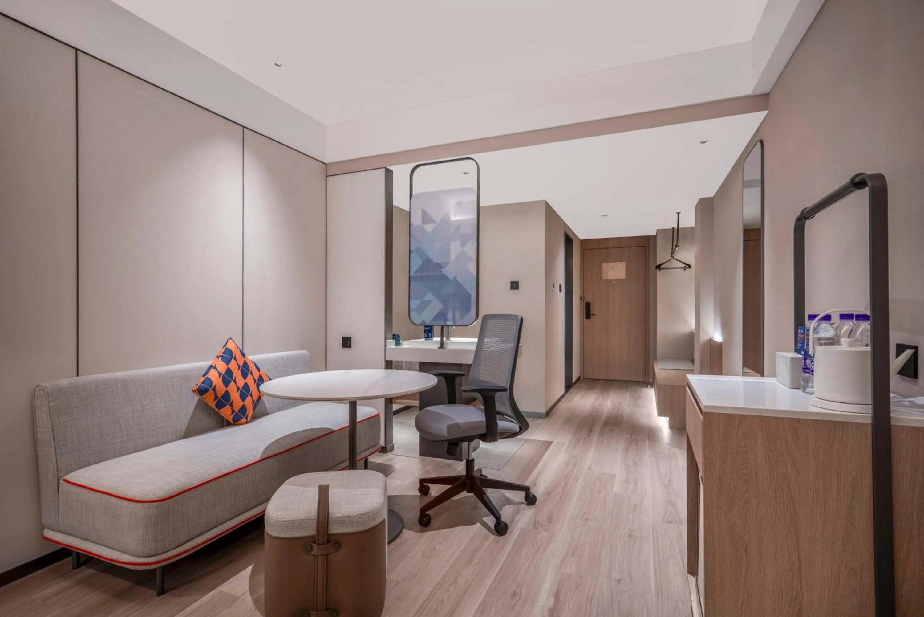 Photo of the whole room in Holiday Inn Express Qingdao Downtown by IHG