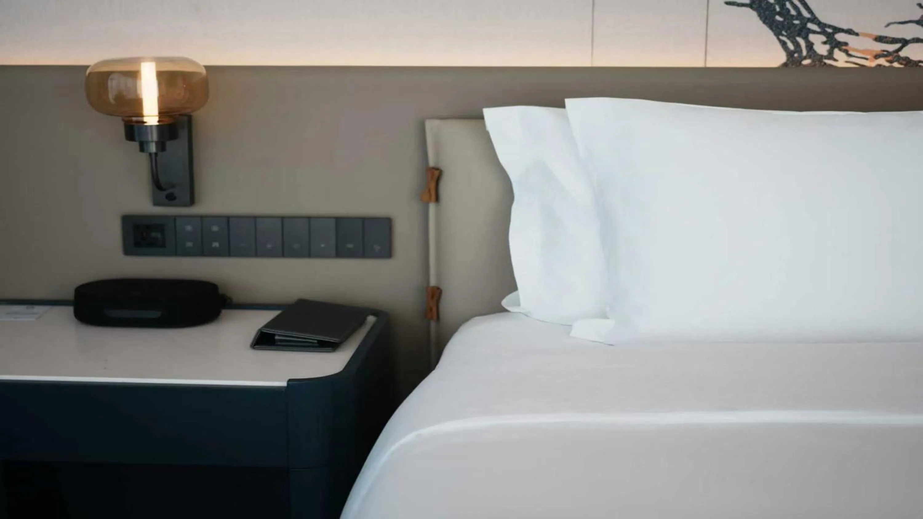 Photo of the whole room in Crowne Plaza Weihai Binhai by IHG