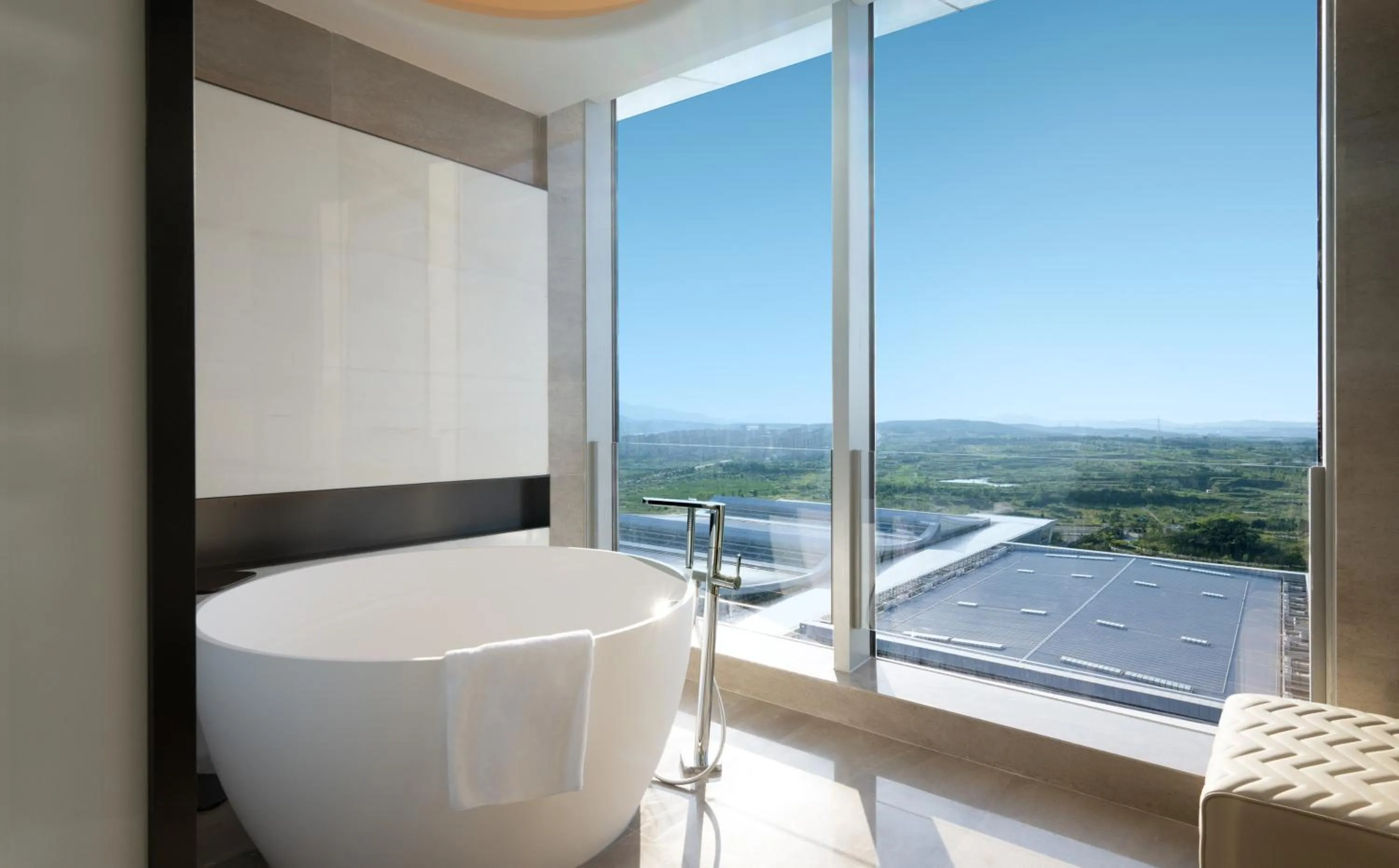 Photo of the whole room in Crowne Plaza Weihai Binhai by IHG