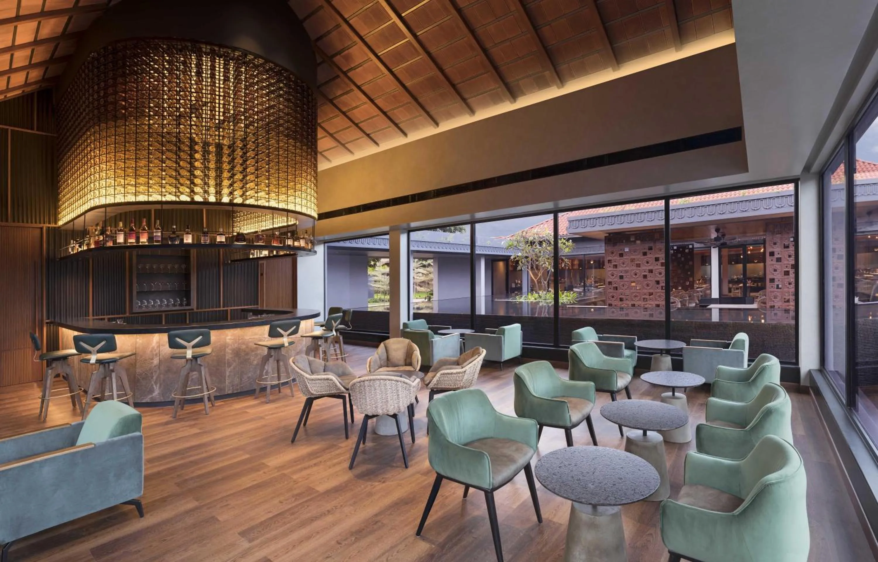 Lounge or bar in Hilton Hyderabad Genome Valley Resort & Spa