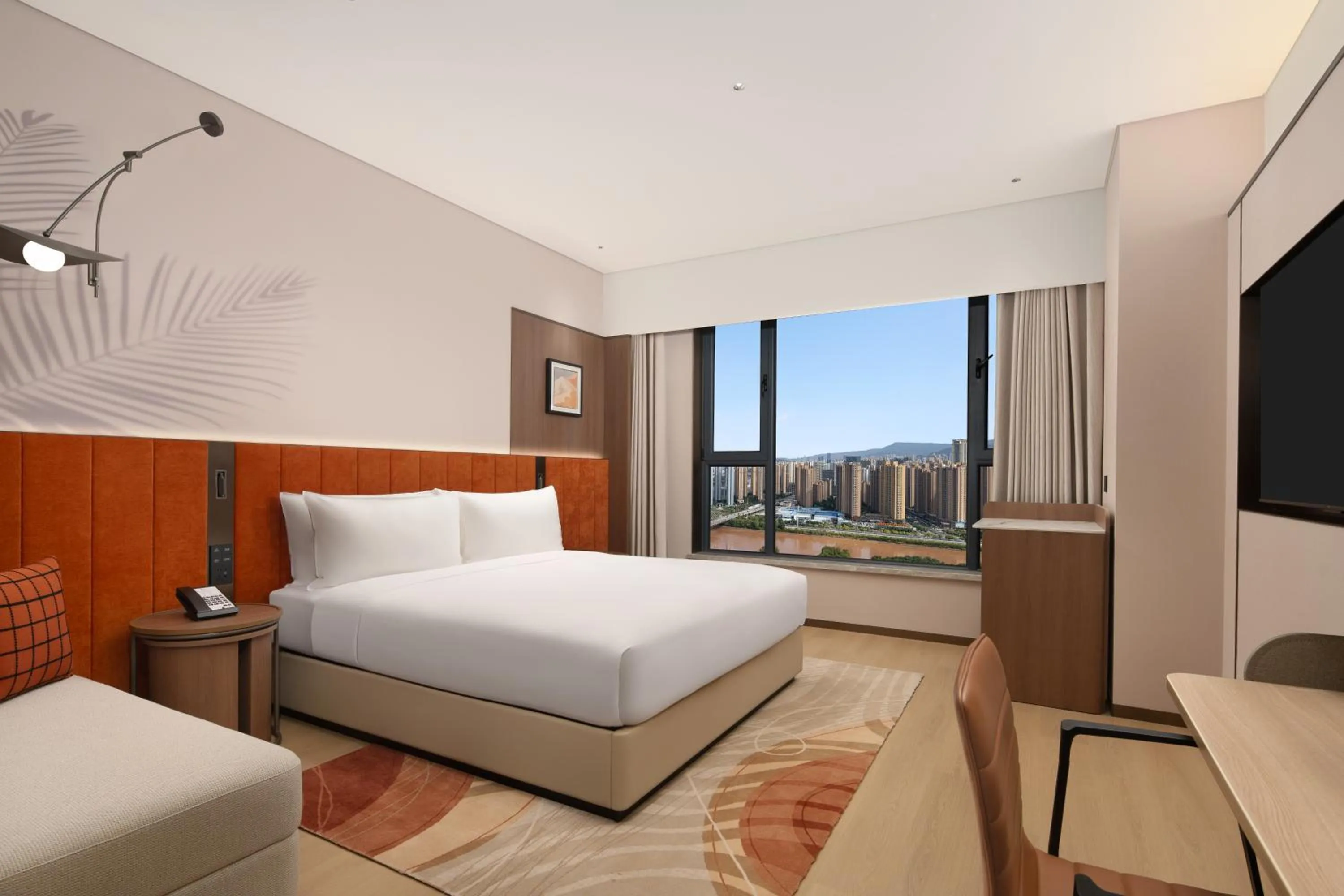 River view, Bed in Hilton Garden Inn Lanzhou Anning