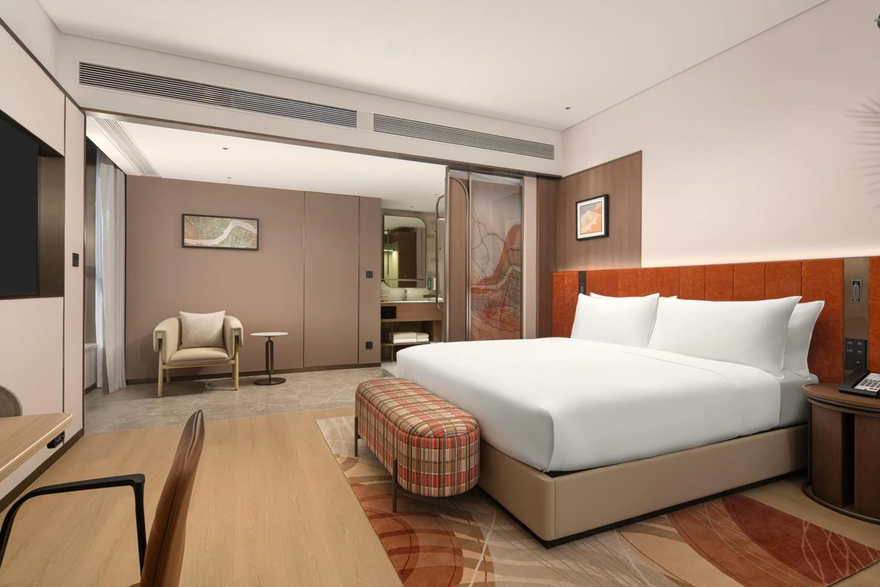 Photo of the whole room, Bed in Hilton Garden Inn Lanzhou Anning