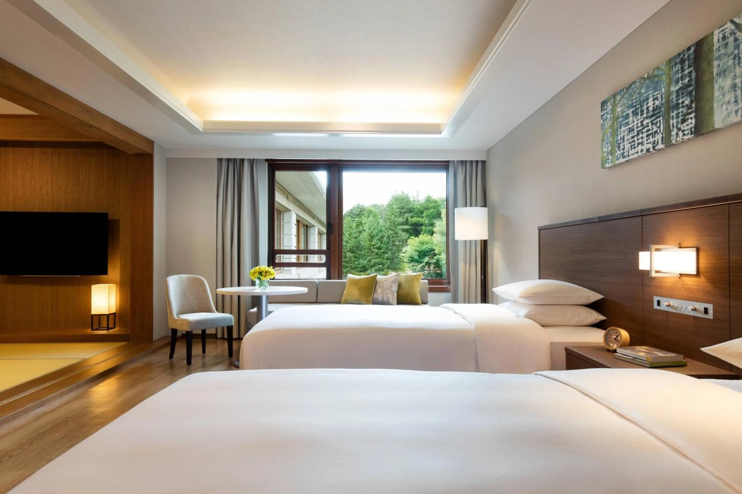 Photo of the whole room, Bed in Karuizawa Marriott Hotel