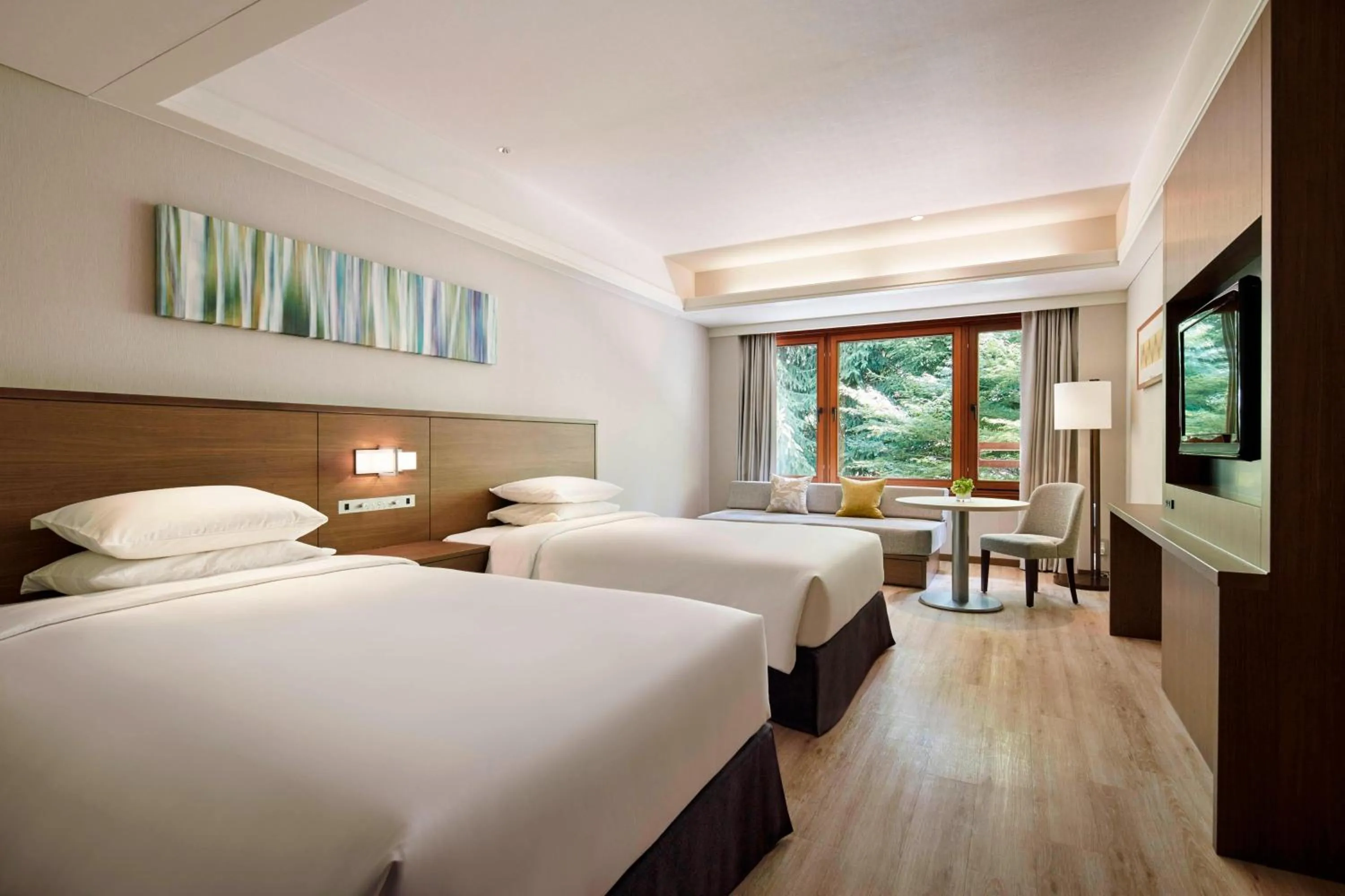 Photo of the whole room, Bed in Karuizawa Marriott Hotel
