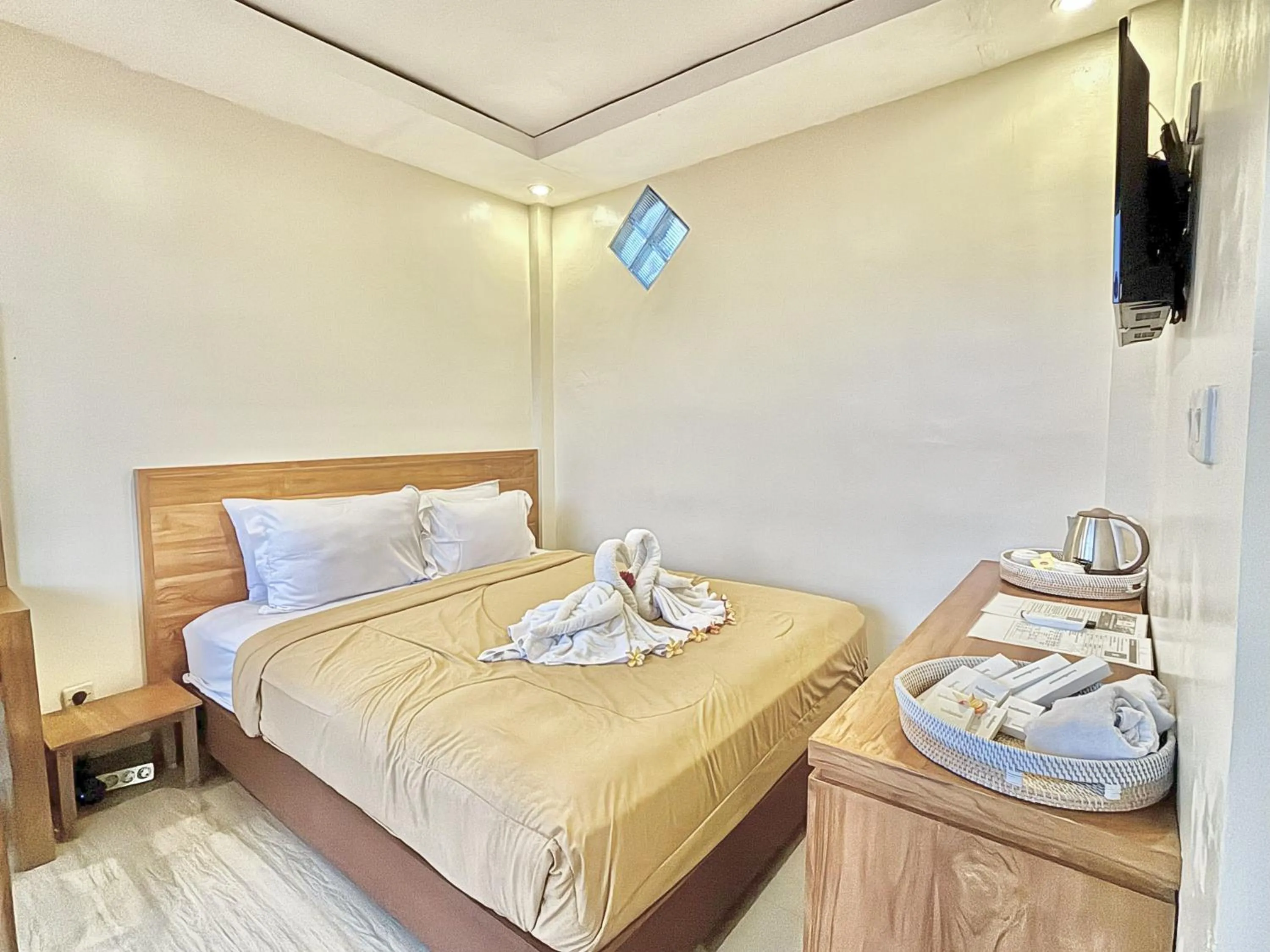 Bedroom, Bed in Kamayu Ubud by Puri Signatures