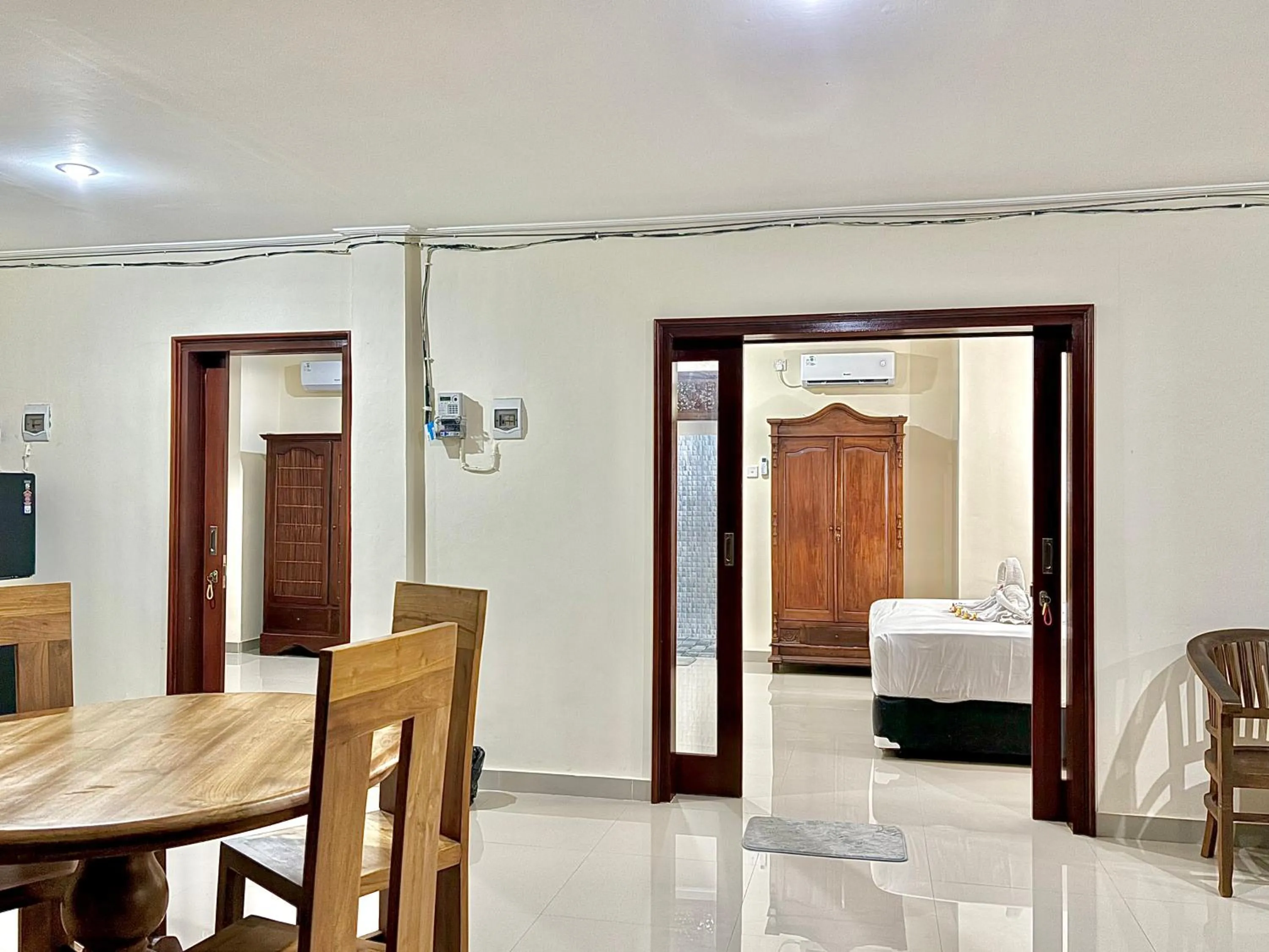 Living room, Bed in Kamayu Ubud by Puri Signatures