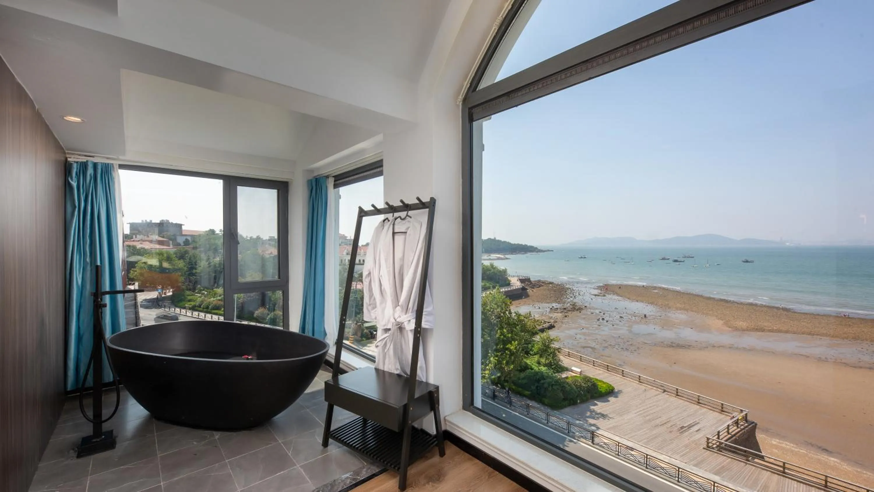 View (from property/room) in Floral Hotel Qingdao Dreamship Seaview Hotel