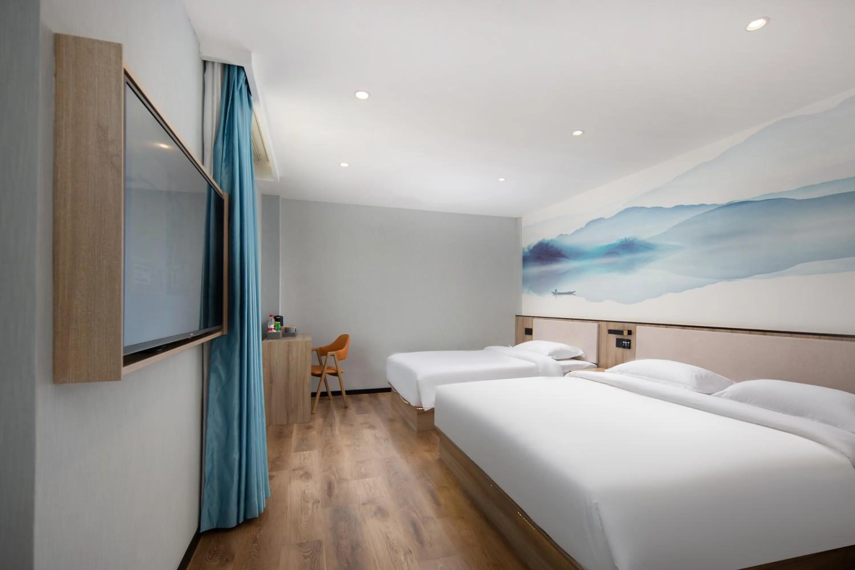 Bedroom, Bed in Floral Hotel Qingdao Dreamship Seaview Hotel