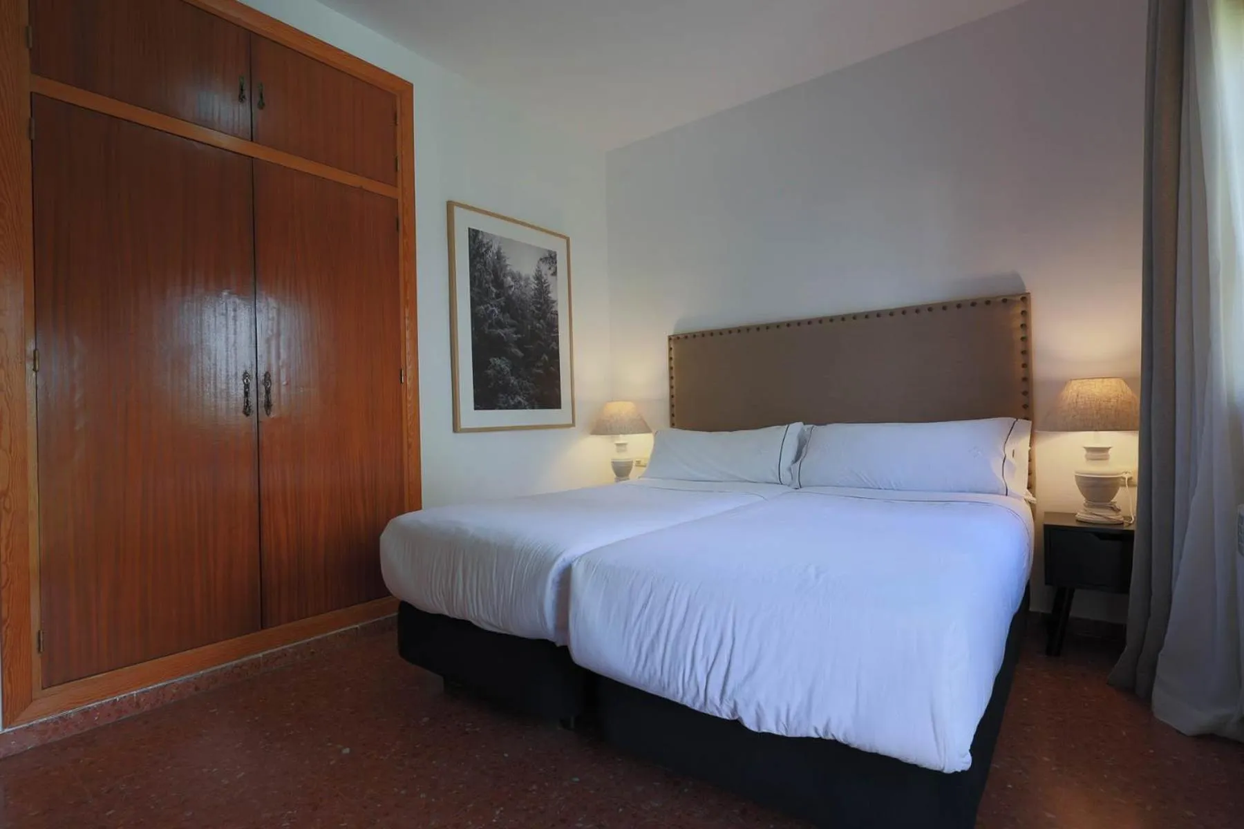 Photo of the whole room, Bed in Tugasa El Almendral