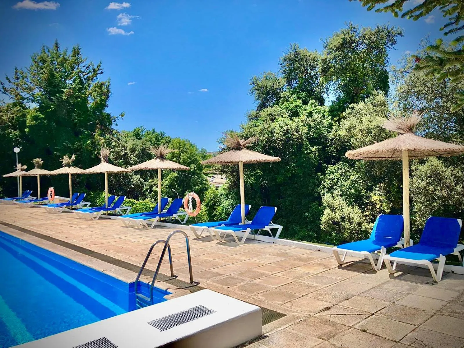 Swimming Pool in Tugasa El Almendral