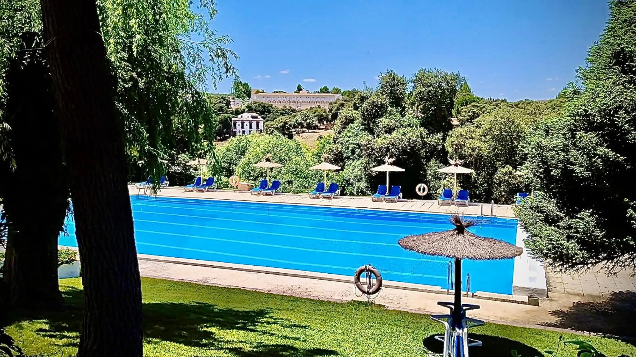 Swimming Pool in Tugasa El Almendral
