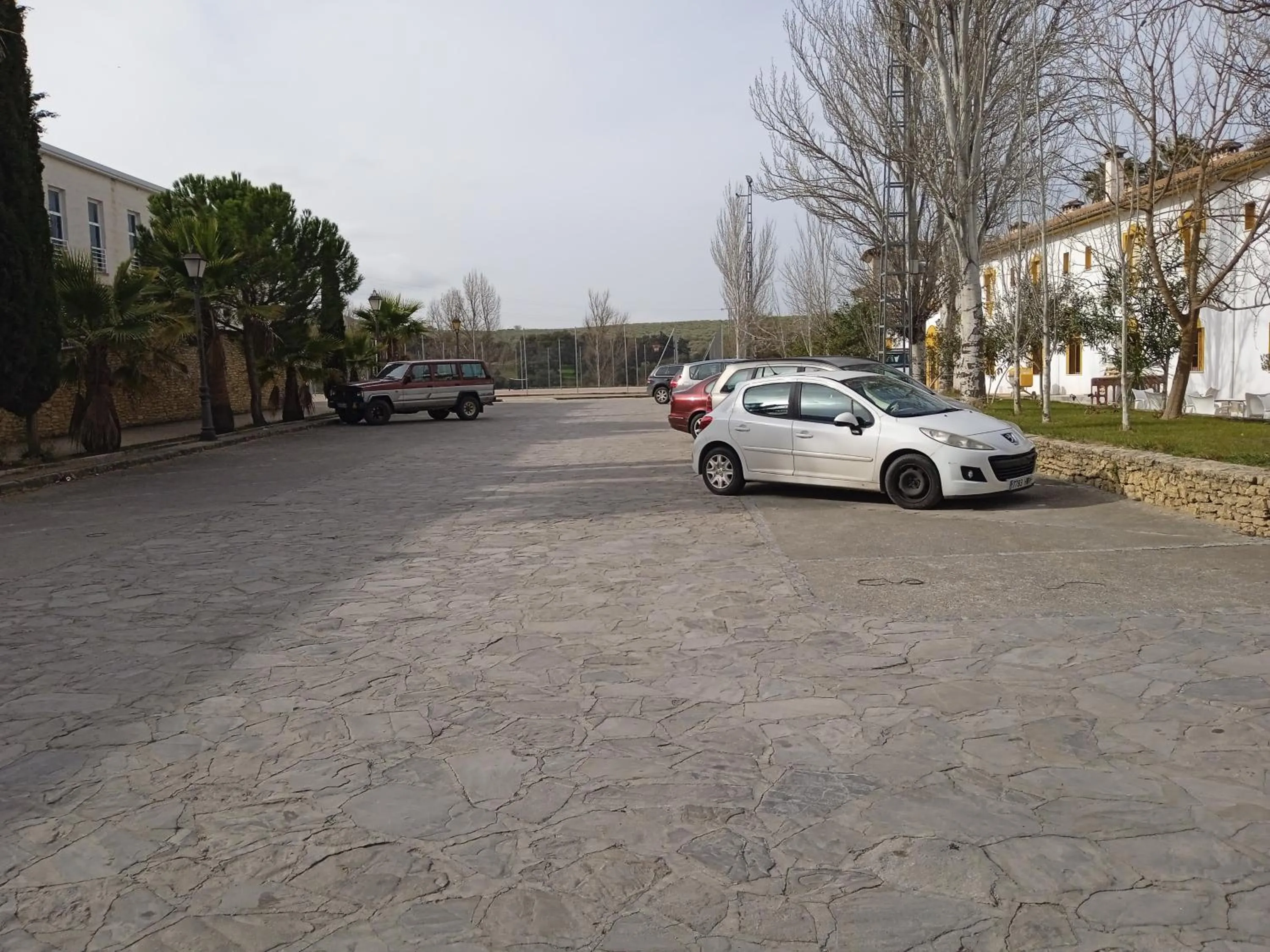 Parking in Tugasa El Almendral