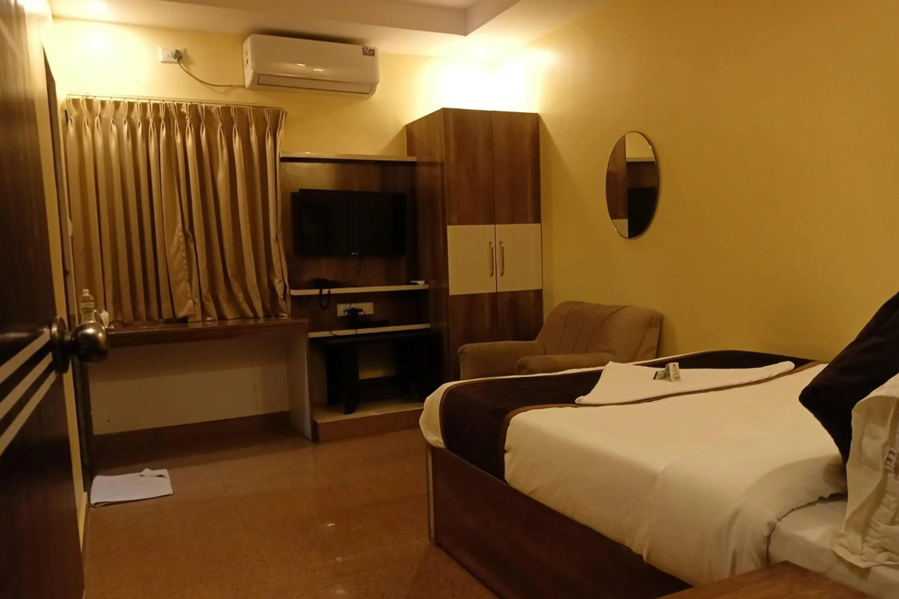 Bedroom, Bed in Hotel Parkview Inn