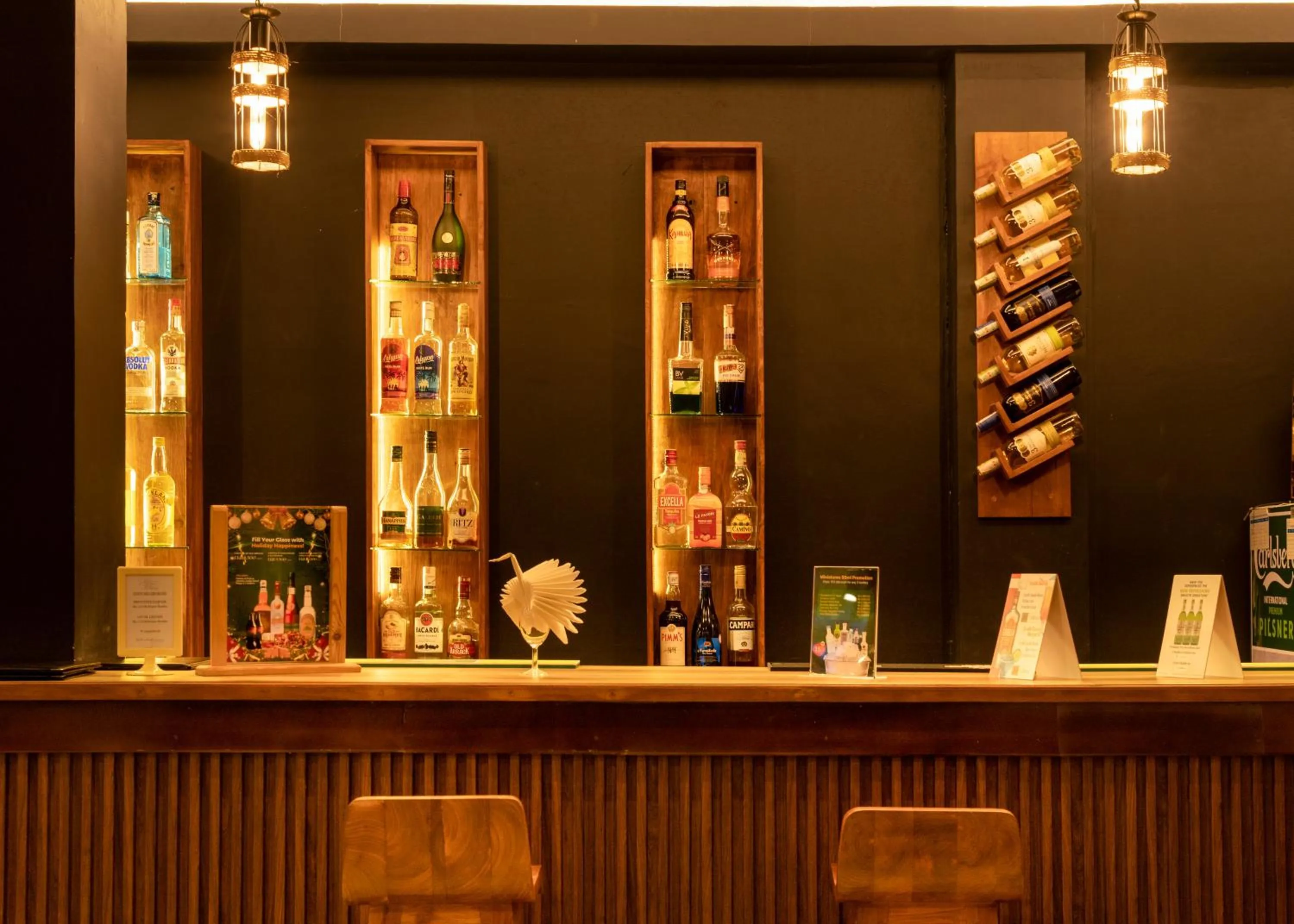 Restaurant/places to eat in Kandyan Reach Hotel