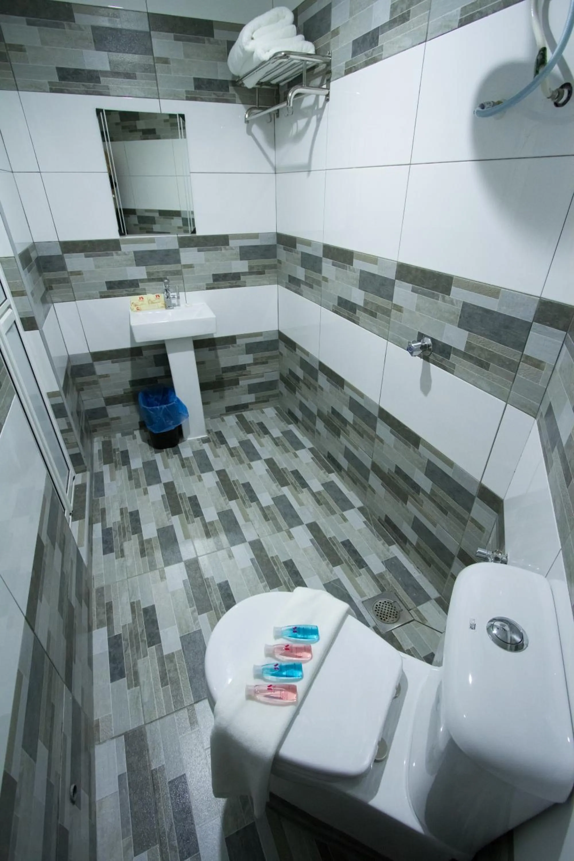 Bathroom in JS Hotel