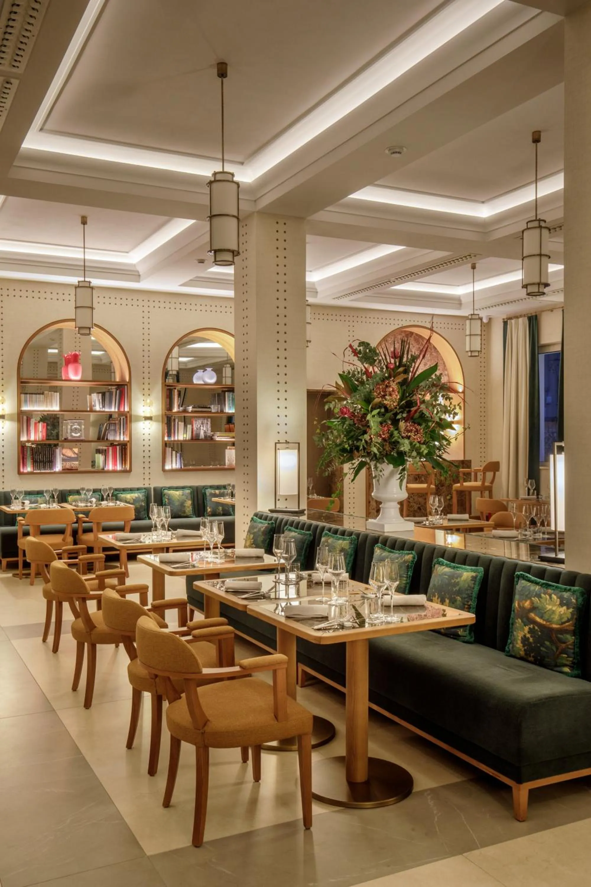 Restaurant/places to eat in Villa Miliani