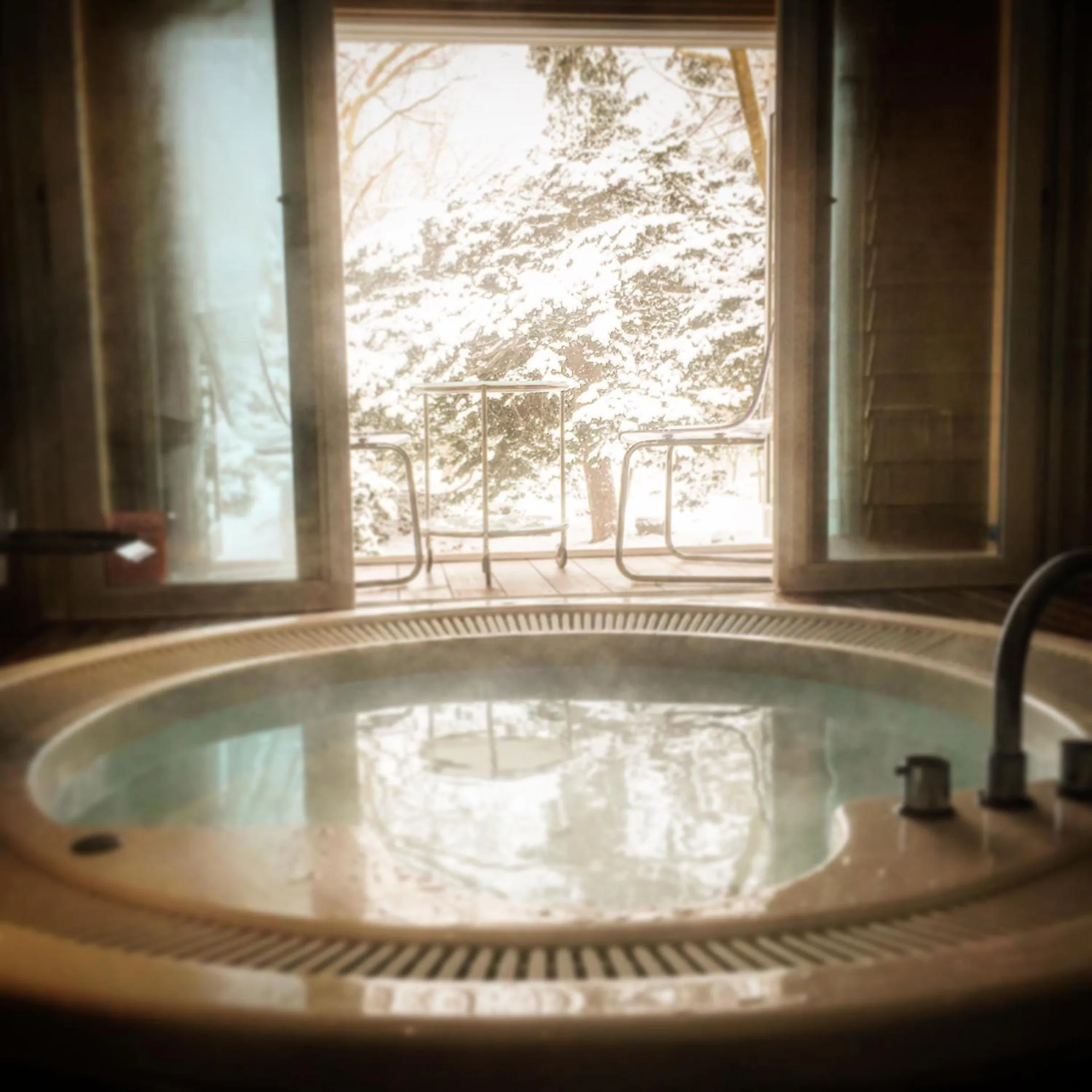 Hot Spring Bath in La Cachette