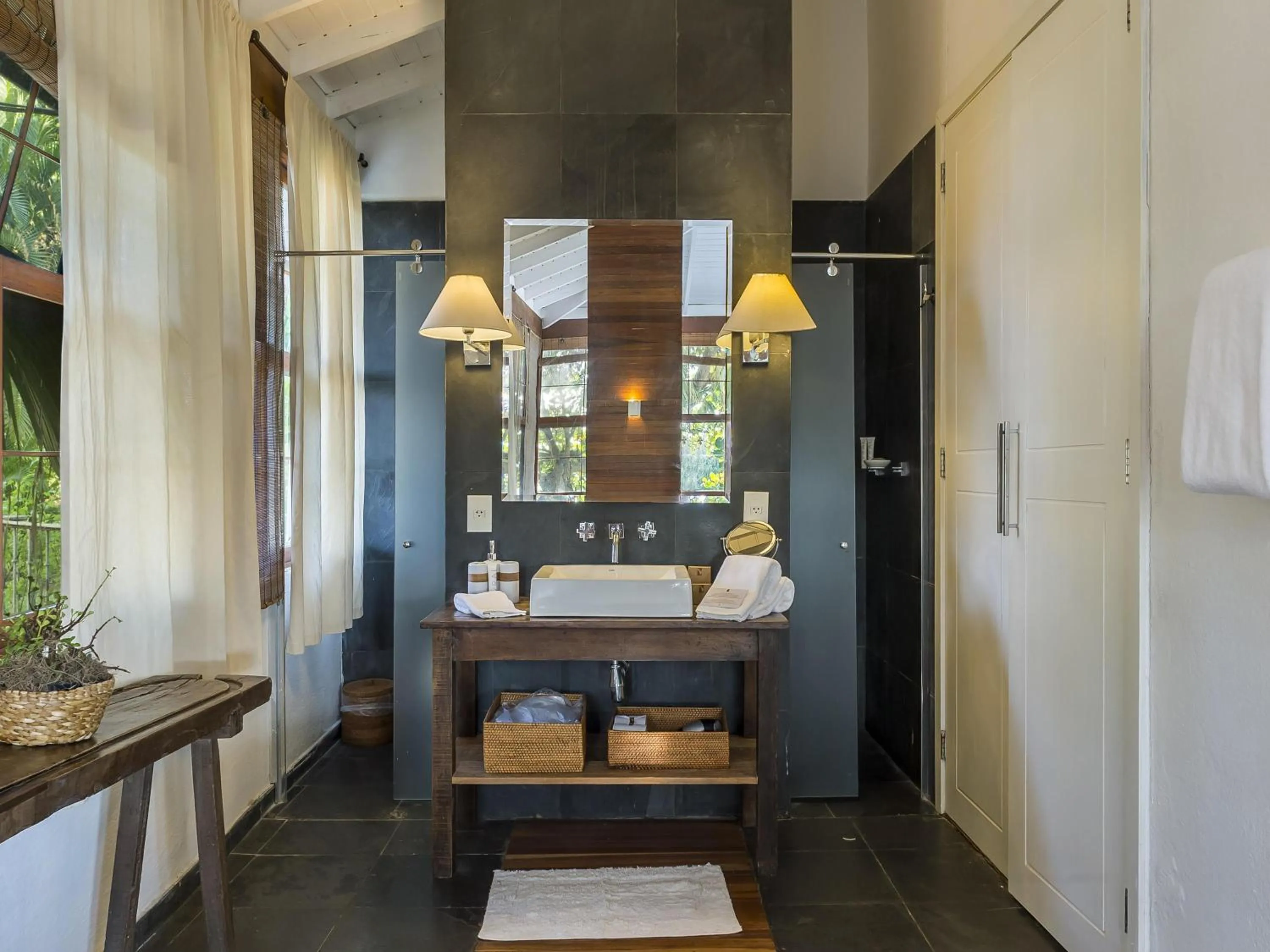 Bedroom in Santa Teresa Hotel Rio de Janeiro - MGallery Collection