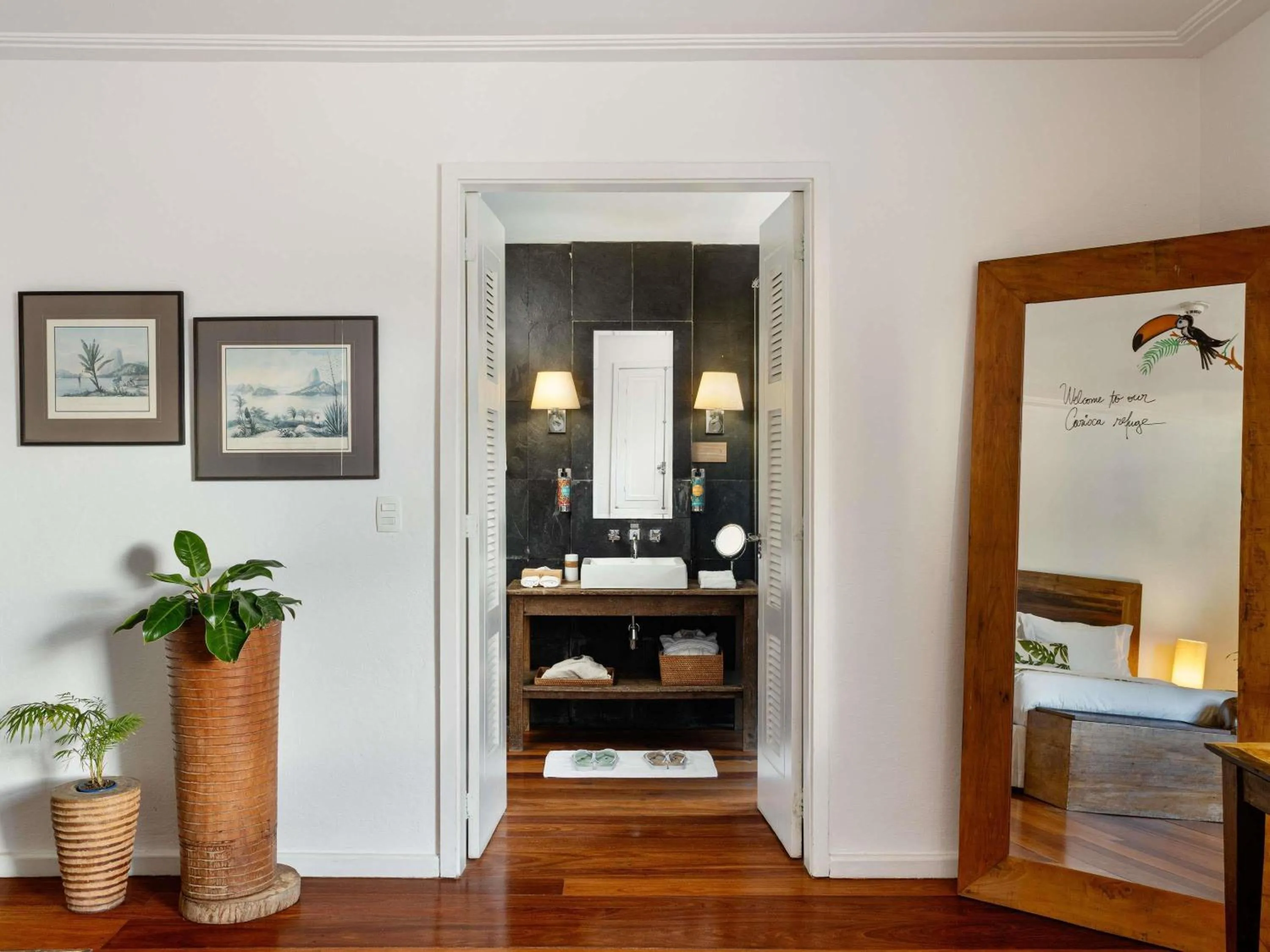 Bedroom in Santa Teresa Hotel Rio de Janeiro - MGallery Collection