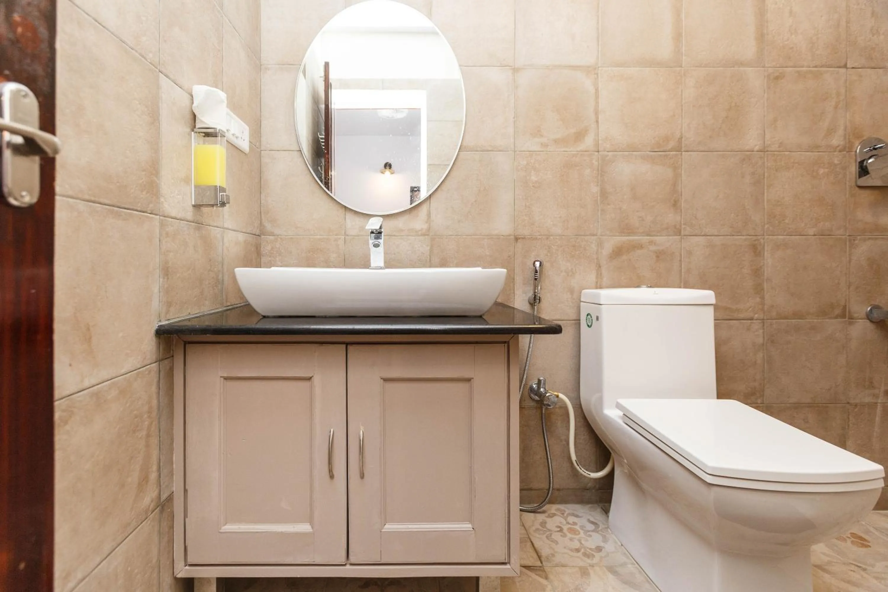 Bathroom in Locul Uptown - Near Bangalore Palace Grounds