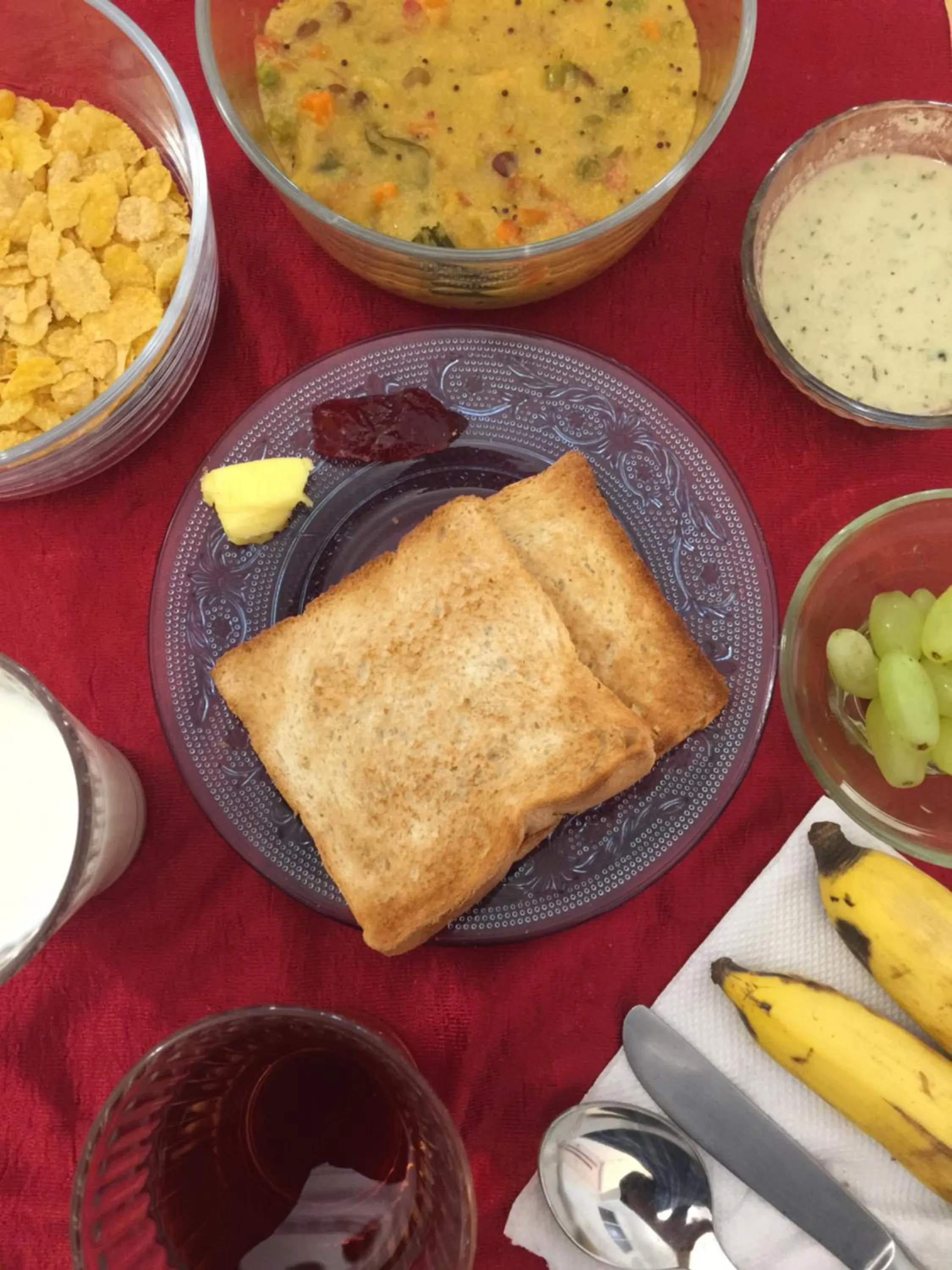Breakfast in Locul Uptown - Near Bangalore Palace Grounds