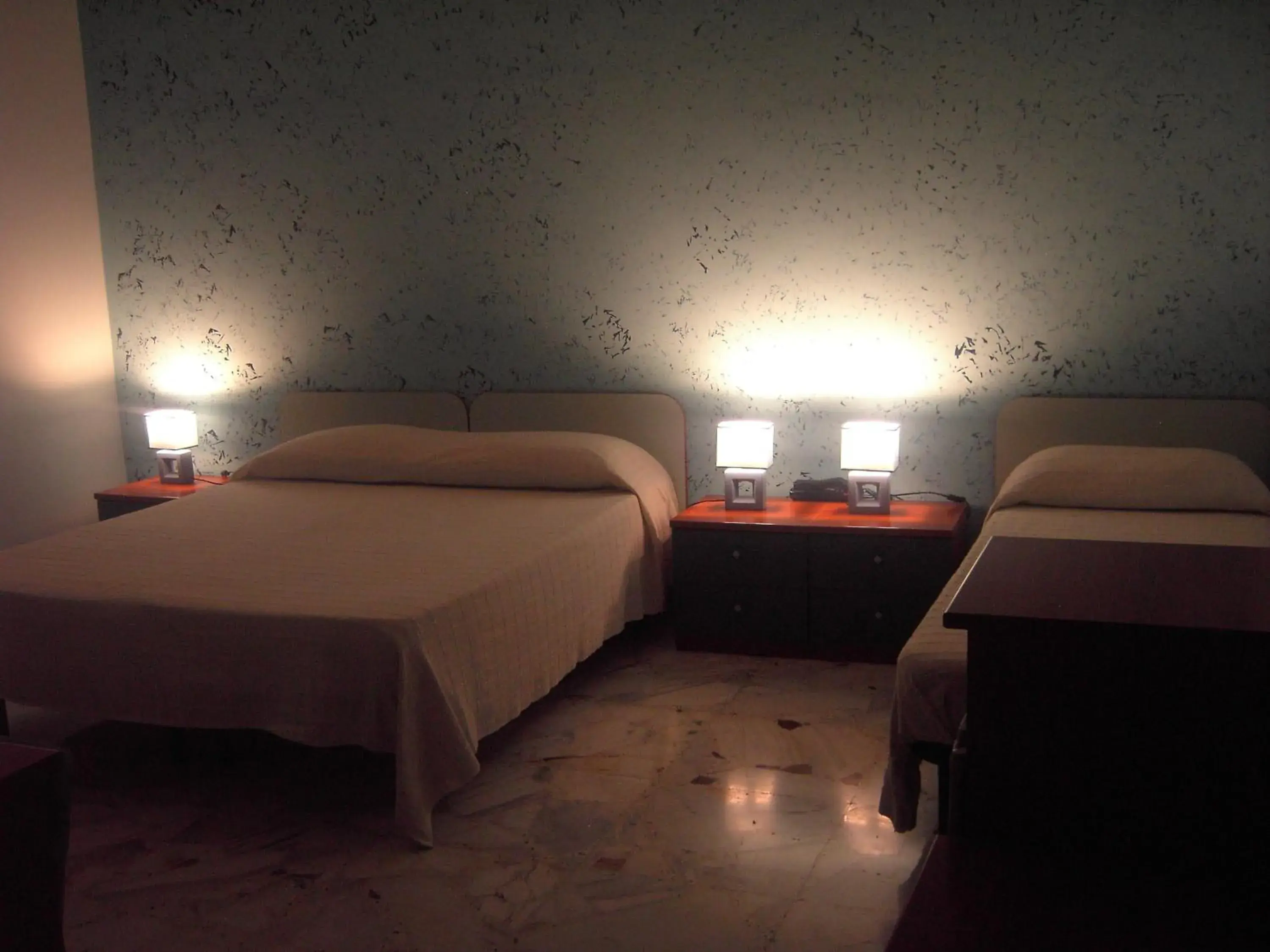 Quadruple Room with Private Bathroom in Etna Inn Quadruple Room with Private Bathroom in Etna Inn