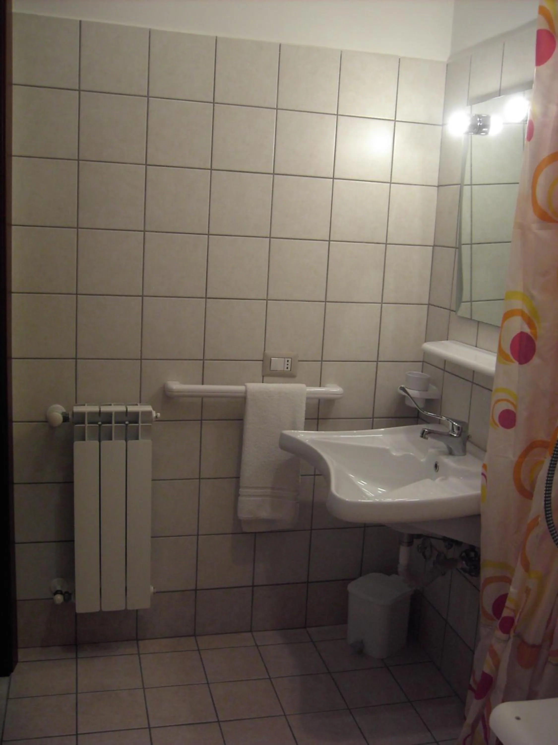 Bathroom in Etna Inn