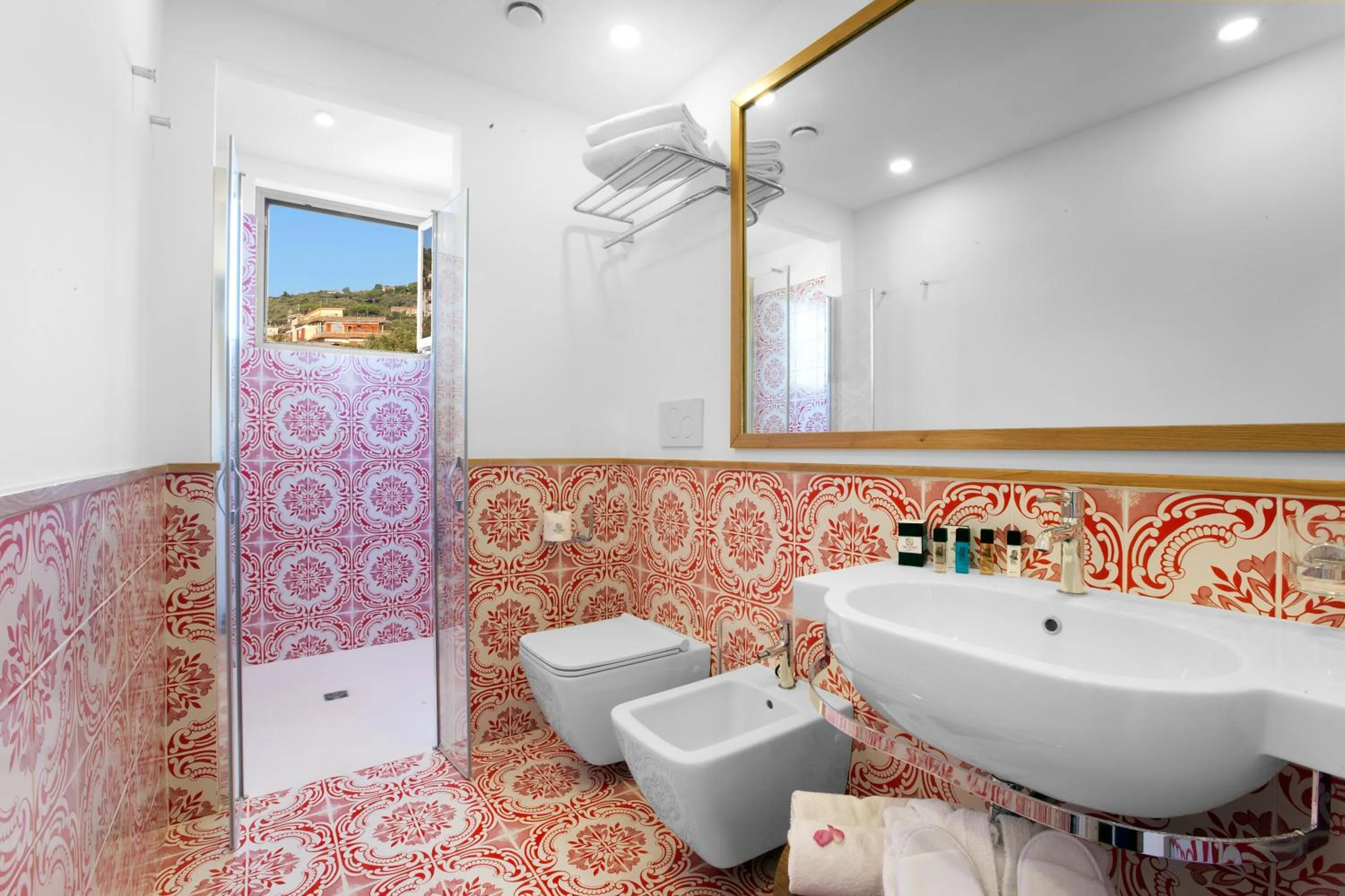 Shower in Maison Kalea