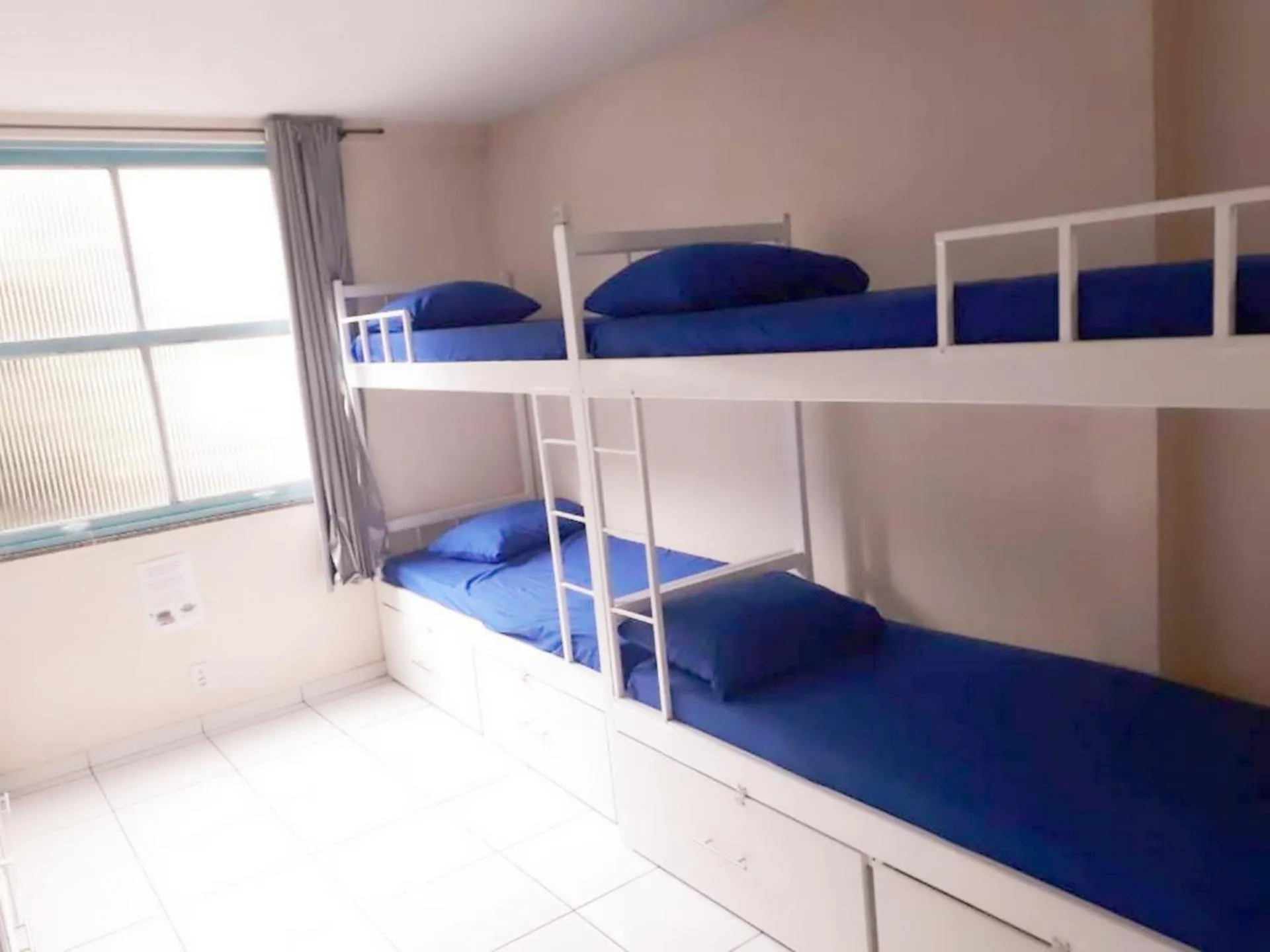 Photo of the whole room, Bed in Solar Hostel Beach Copacabana