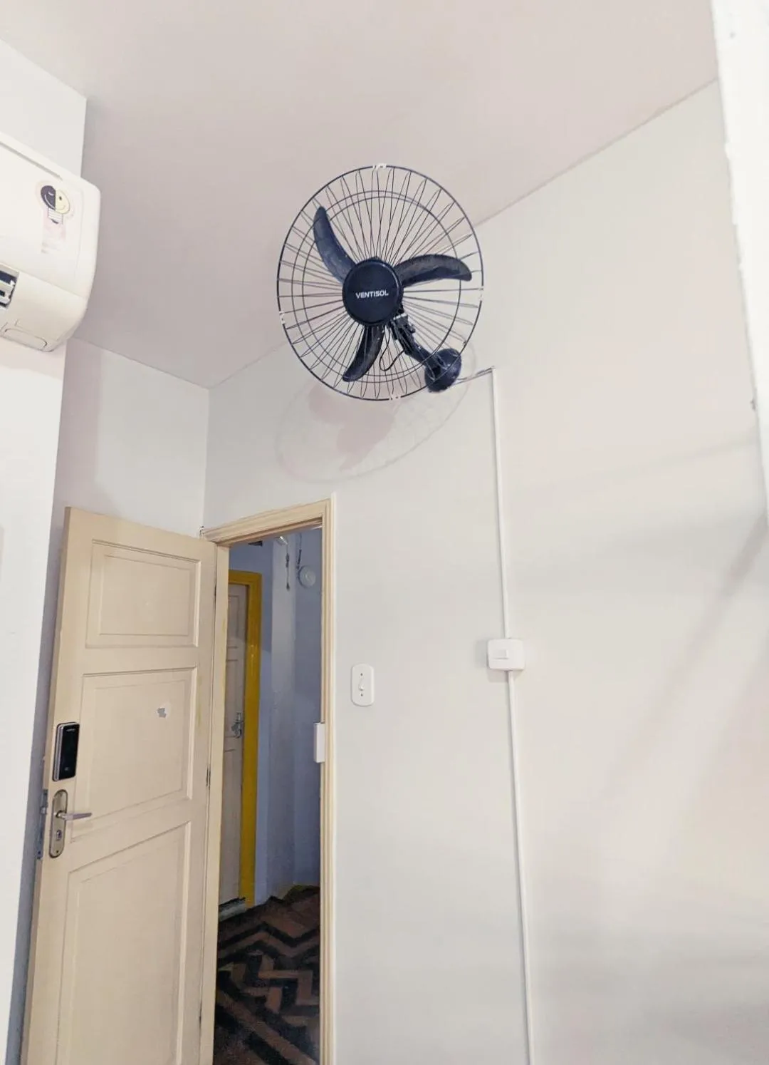 fireplace in Solar Hostel Beach Copacabana