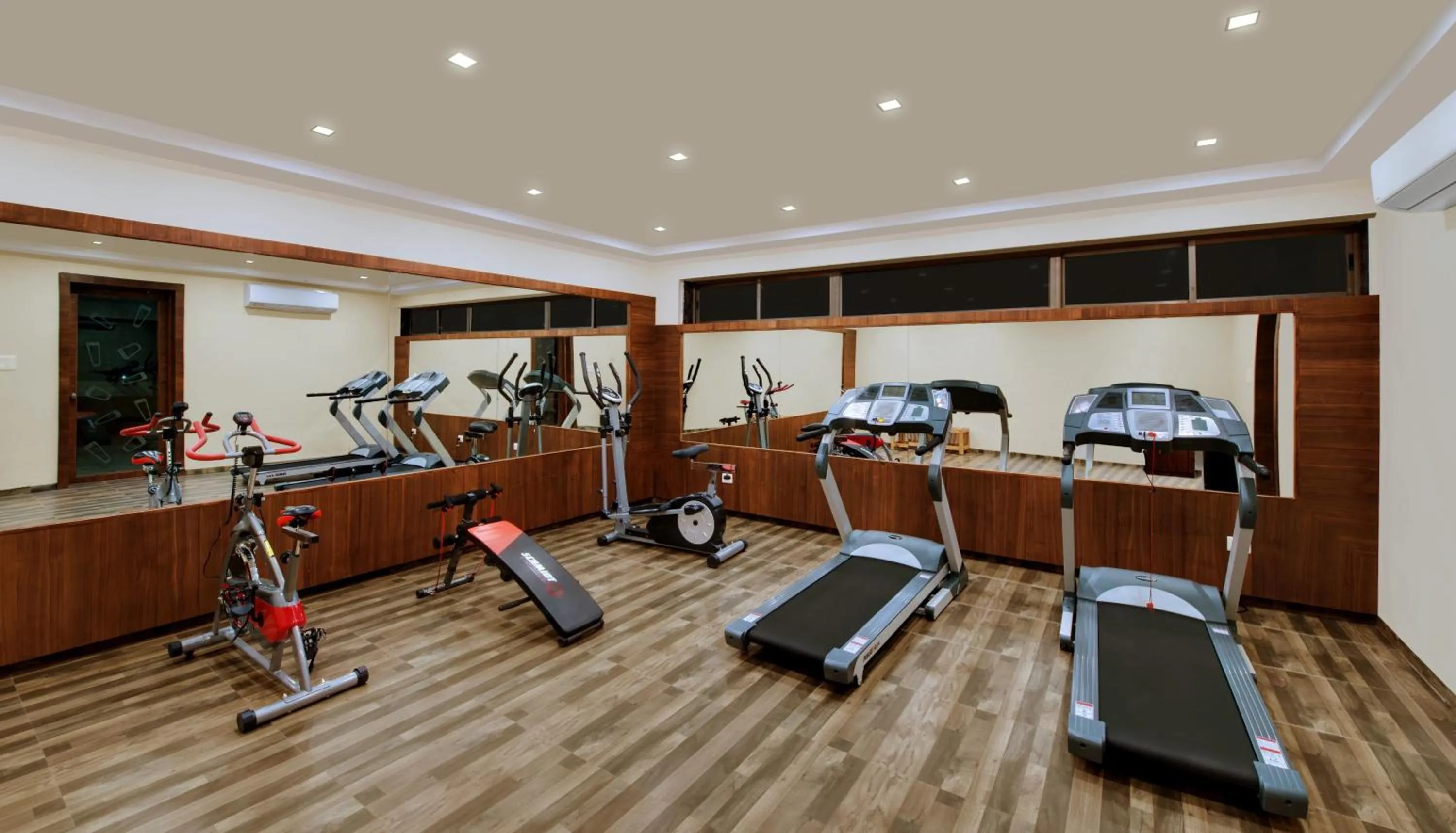 Fitness centre/facilities in The Fern Residency Somnath