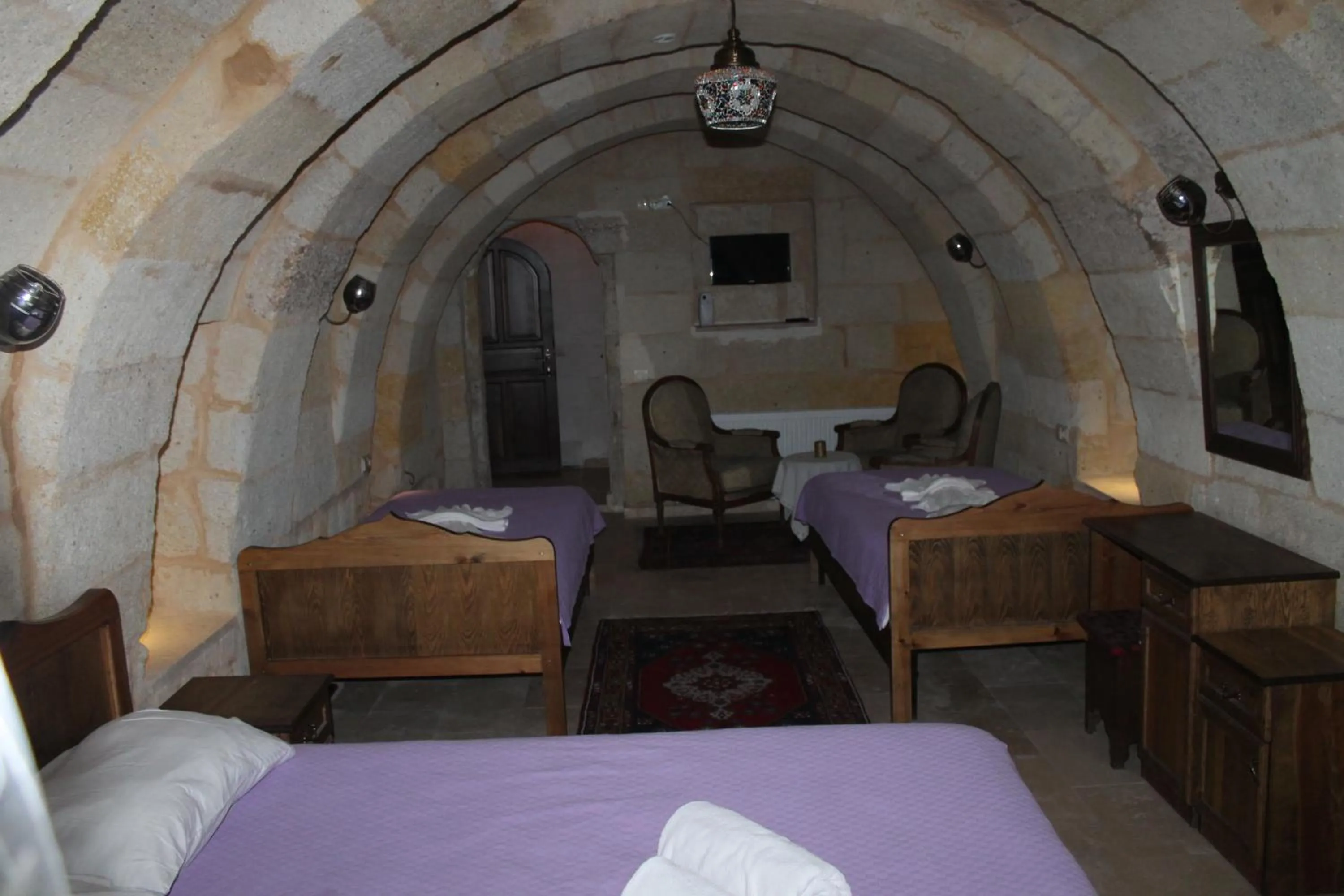 Family, Bed in Relic House