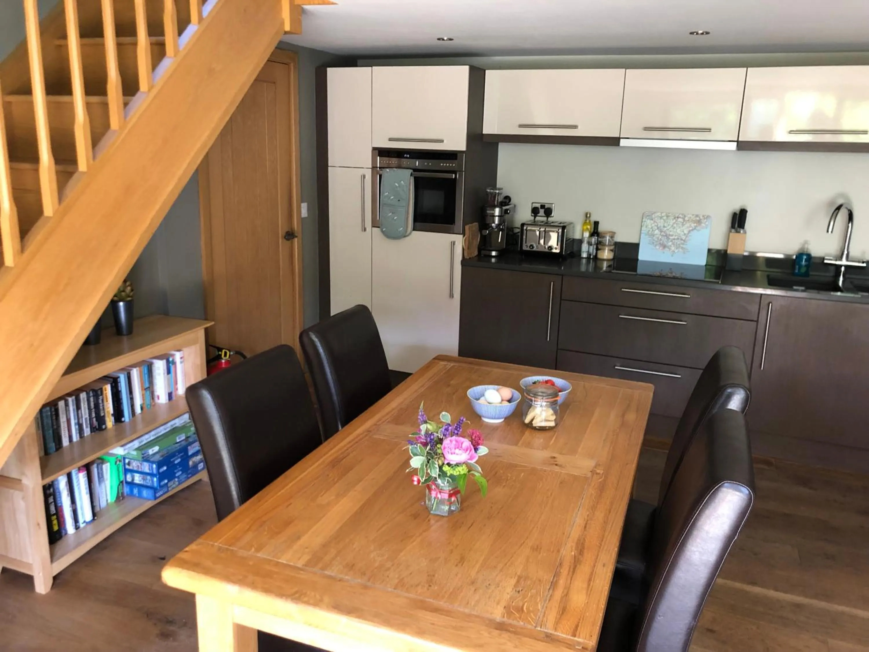 Kitchen or kitchenette in Glebe Farm B&B