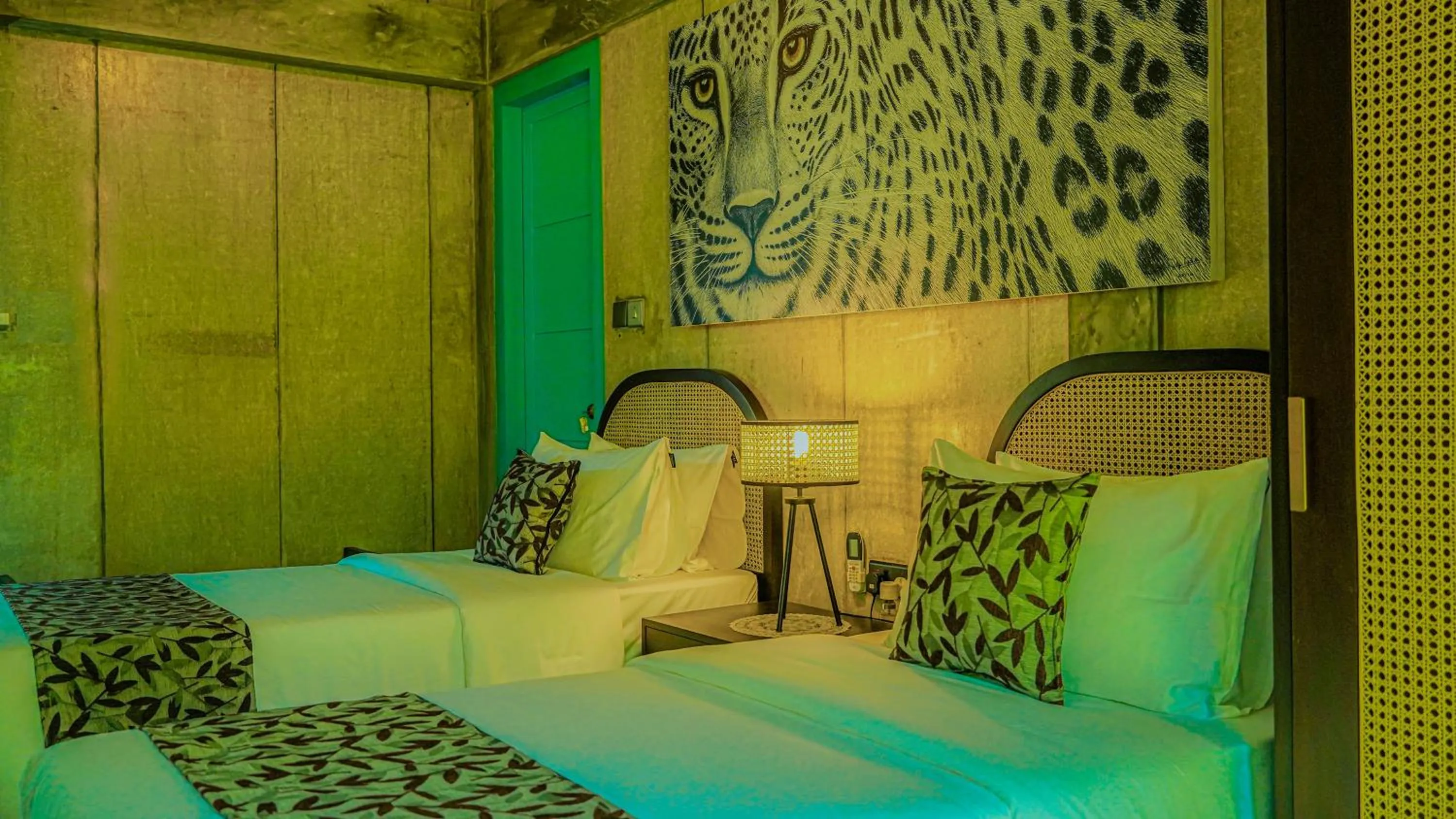 Bedroom, Bed in Villa Blue Monk - Thema Collection