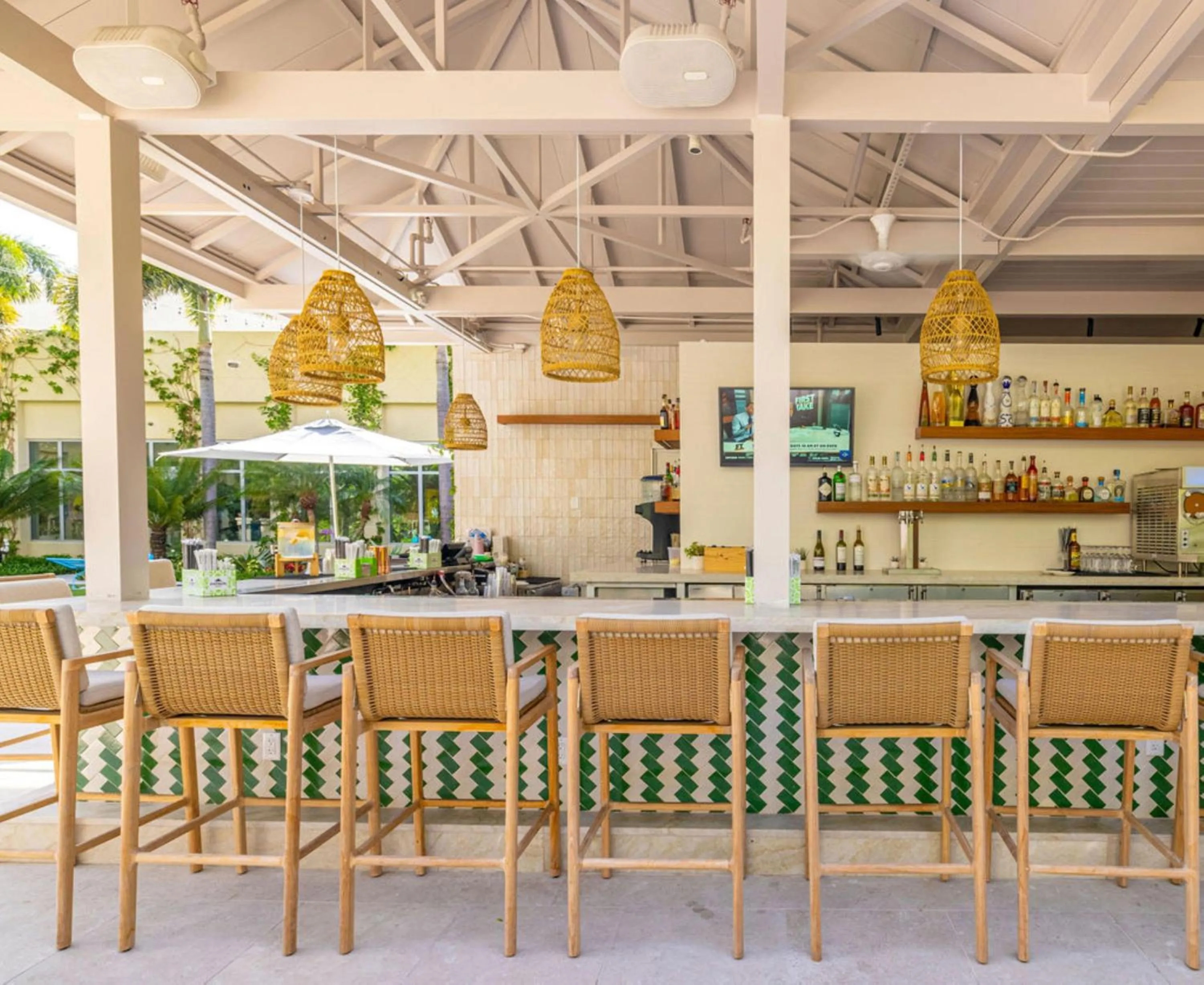 Restaurant/places to eat in Hilton West Palm Beach