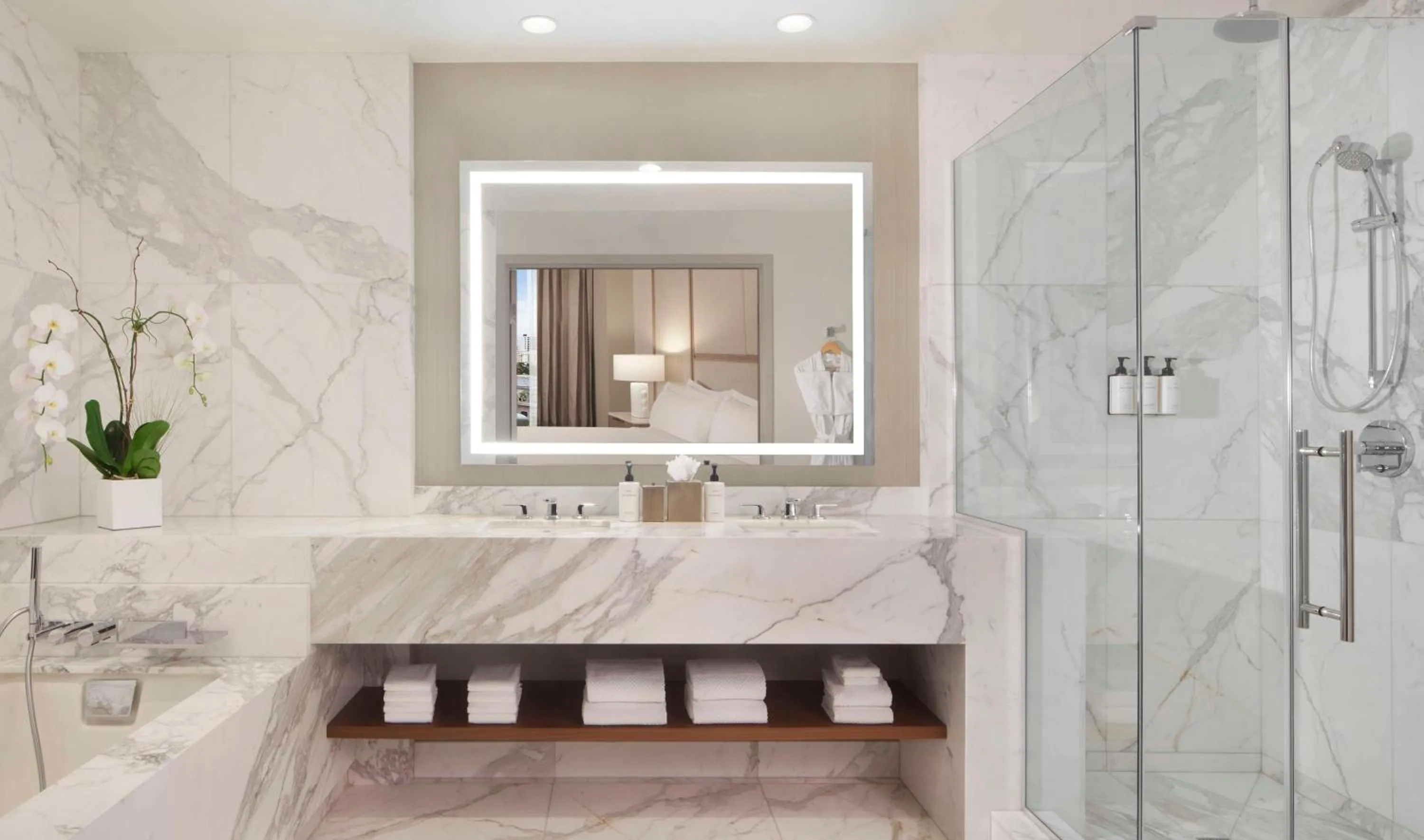 Bathroom in Hilton West Palm Beach