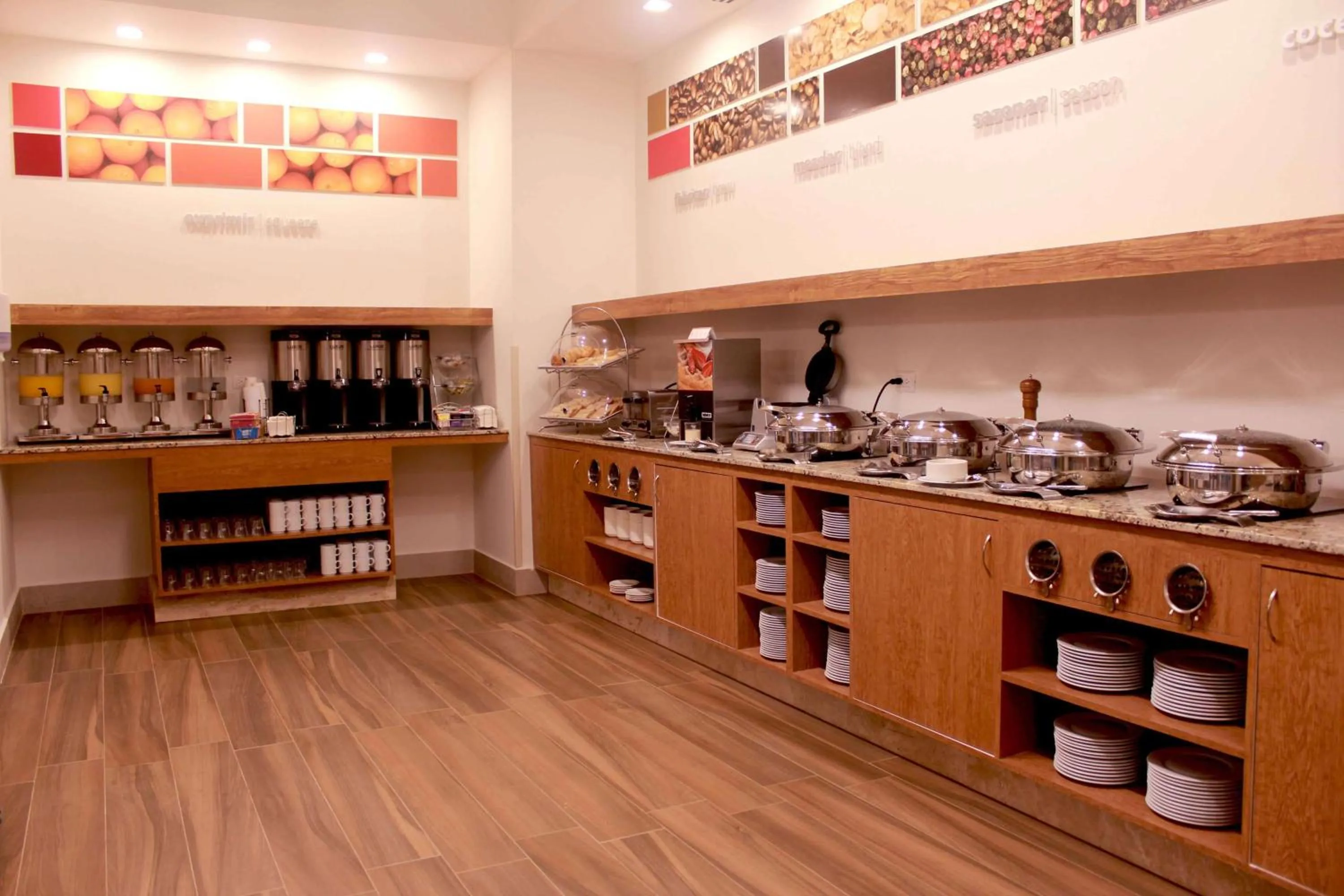 Restaurant/places to eat in Hampton Inn by Hilton Merida