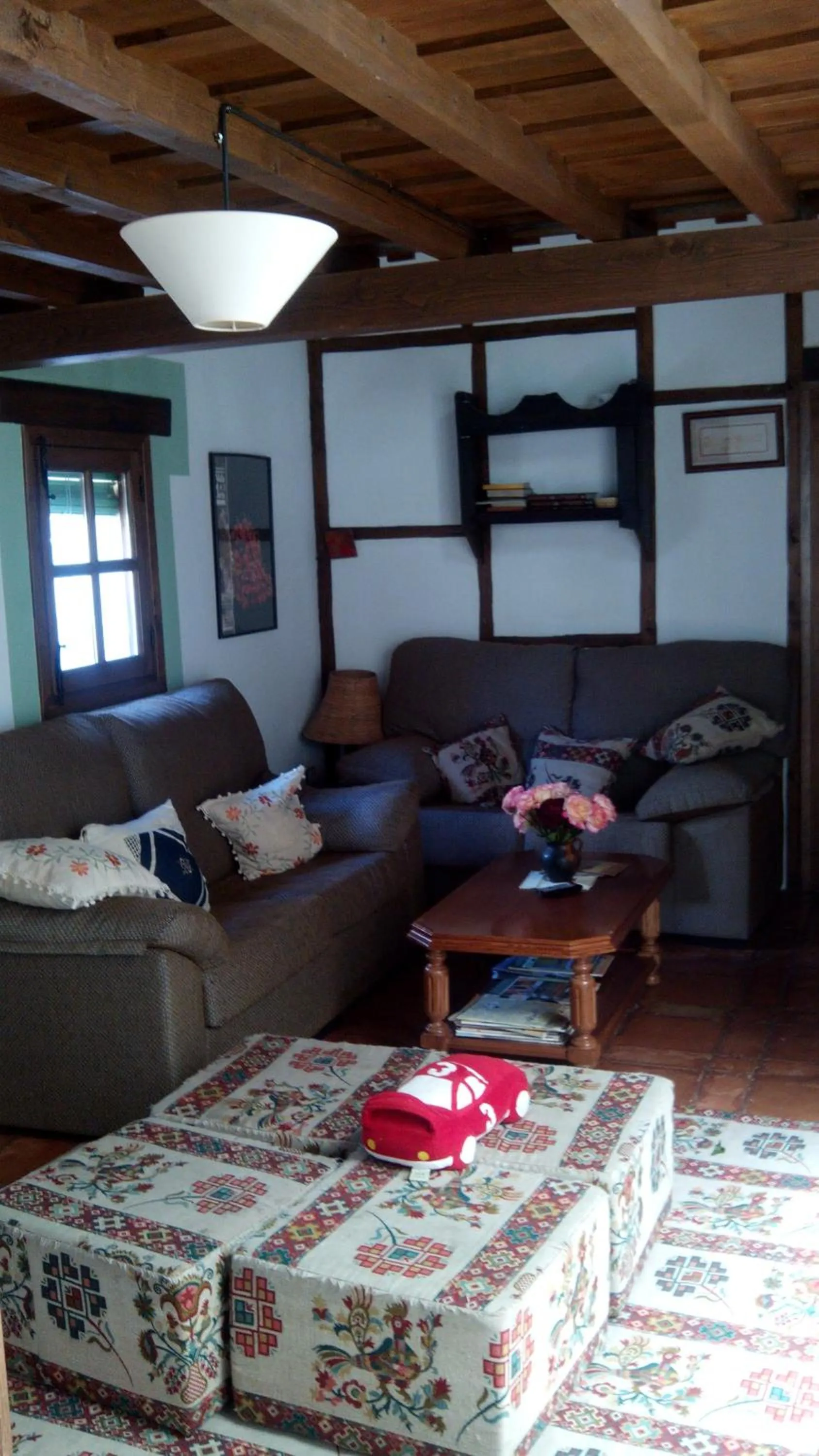 Communal lounge/ TV room in Antigua Posada, Valle del Jerte