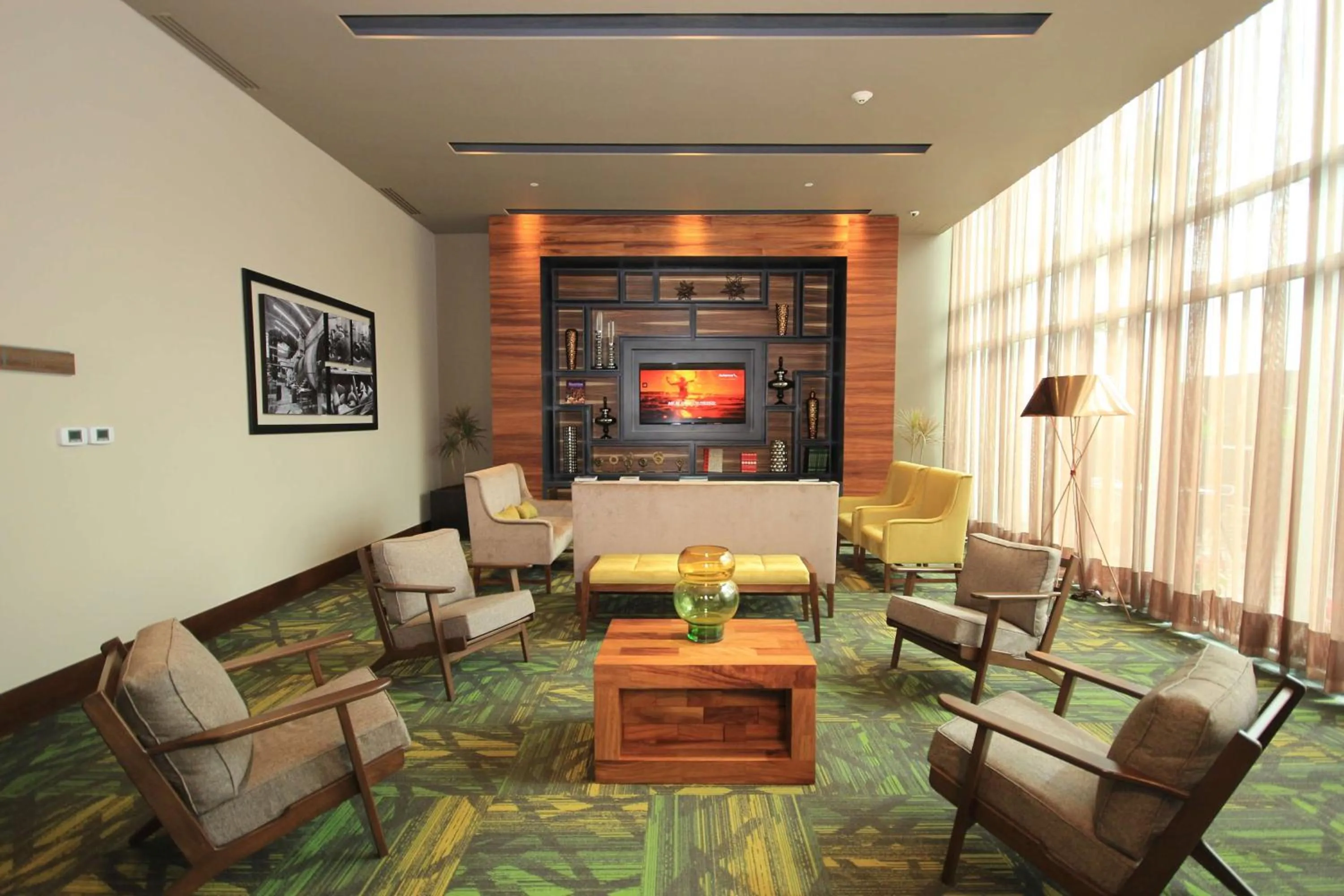 Lobby or reception in Hampton Inn by Hilton Leon