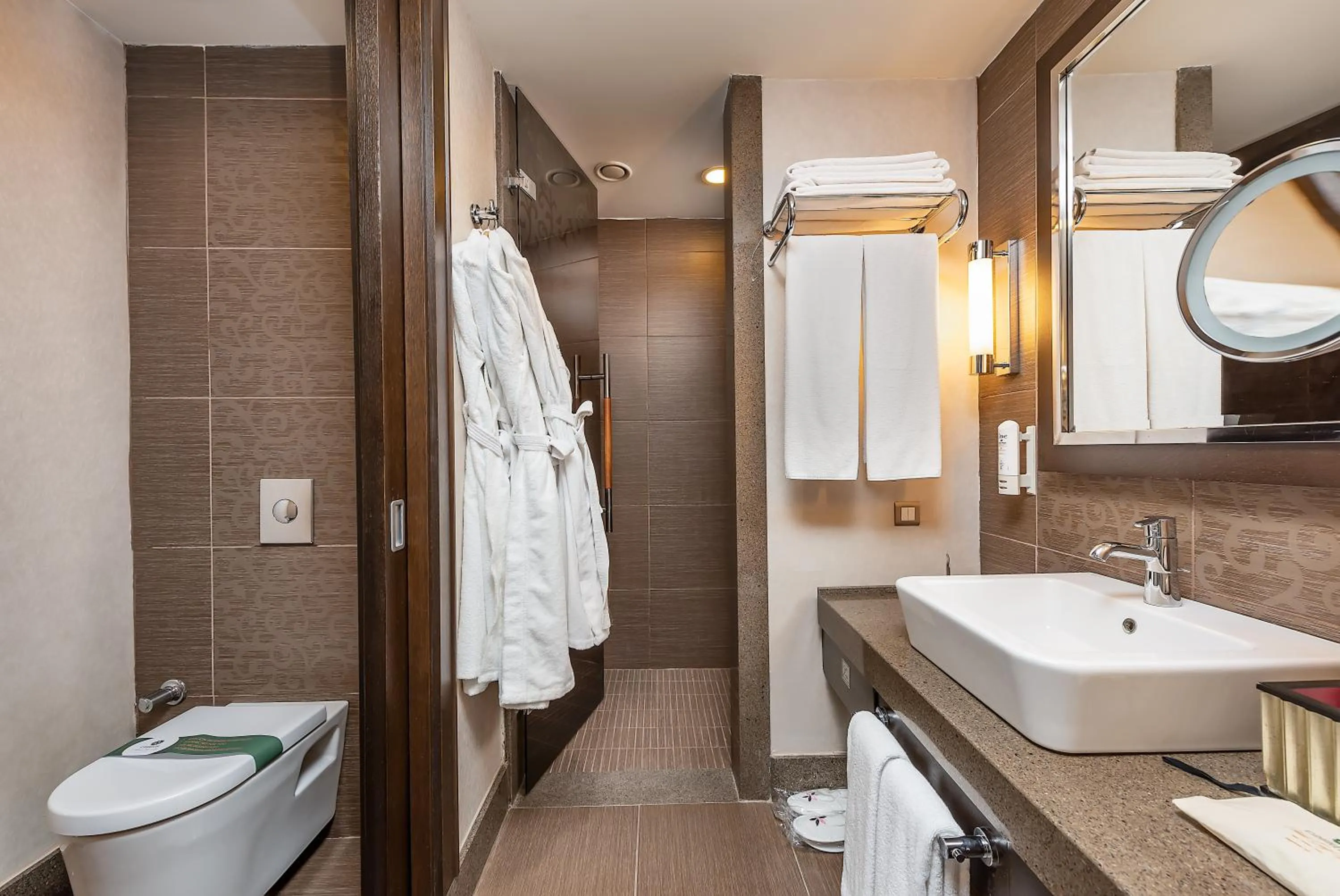 Bathroom in Cornelia Diamond Golf Resort & Spa