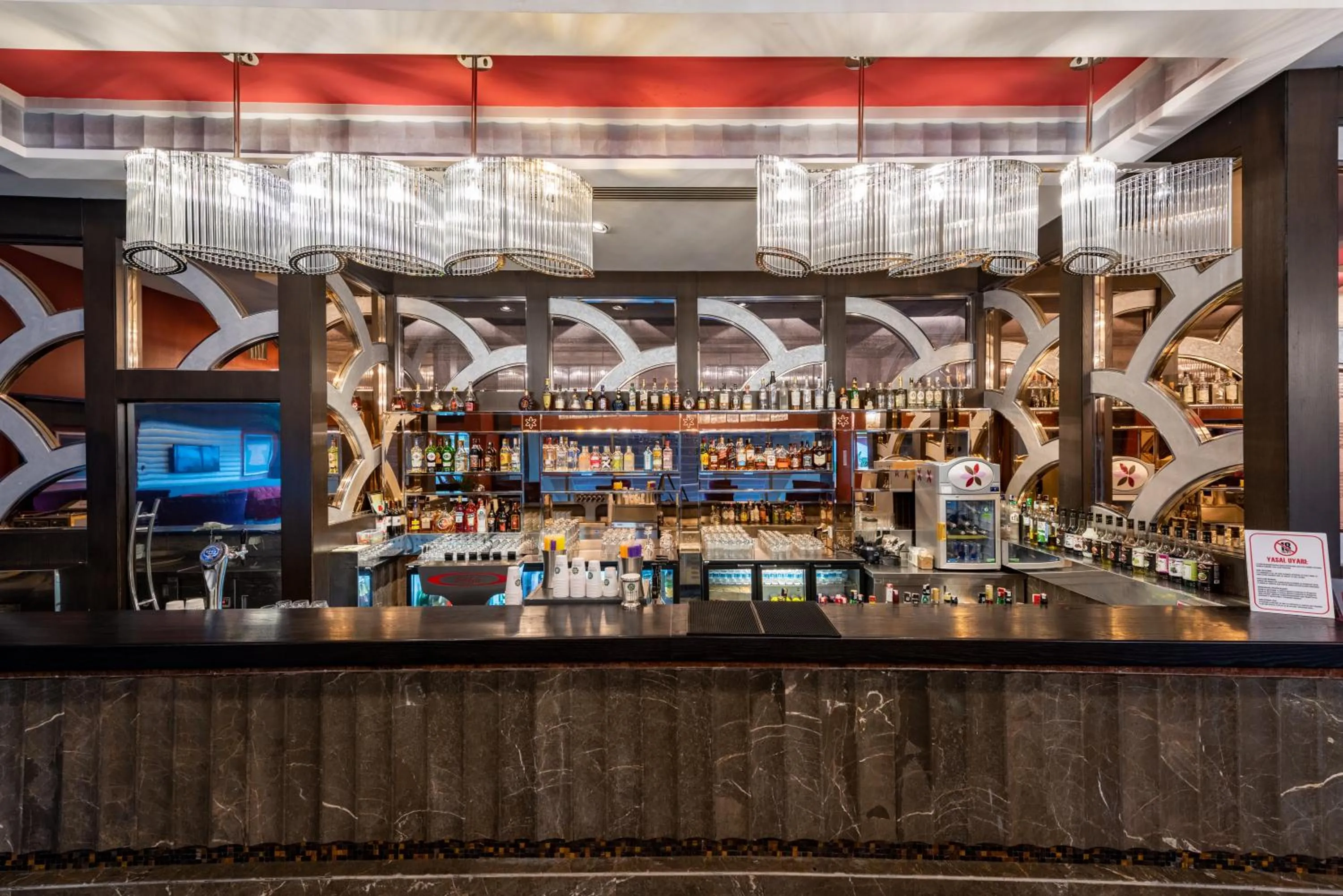 Lounge or bar in Cornelia Diamond Golf Resort & Spa