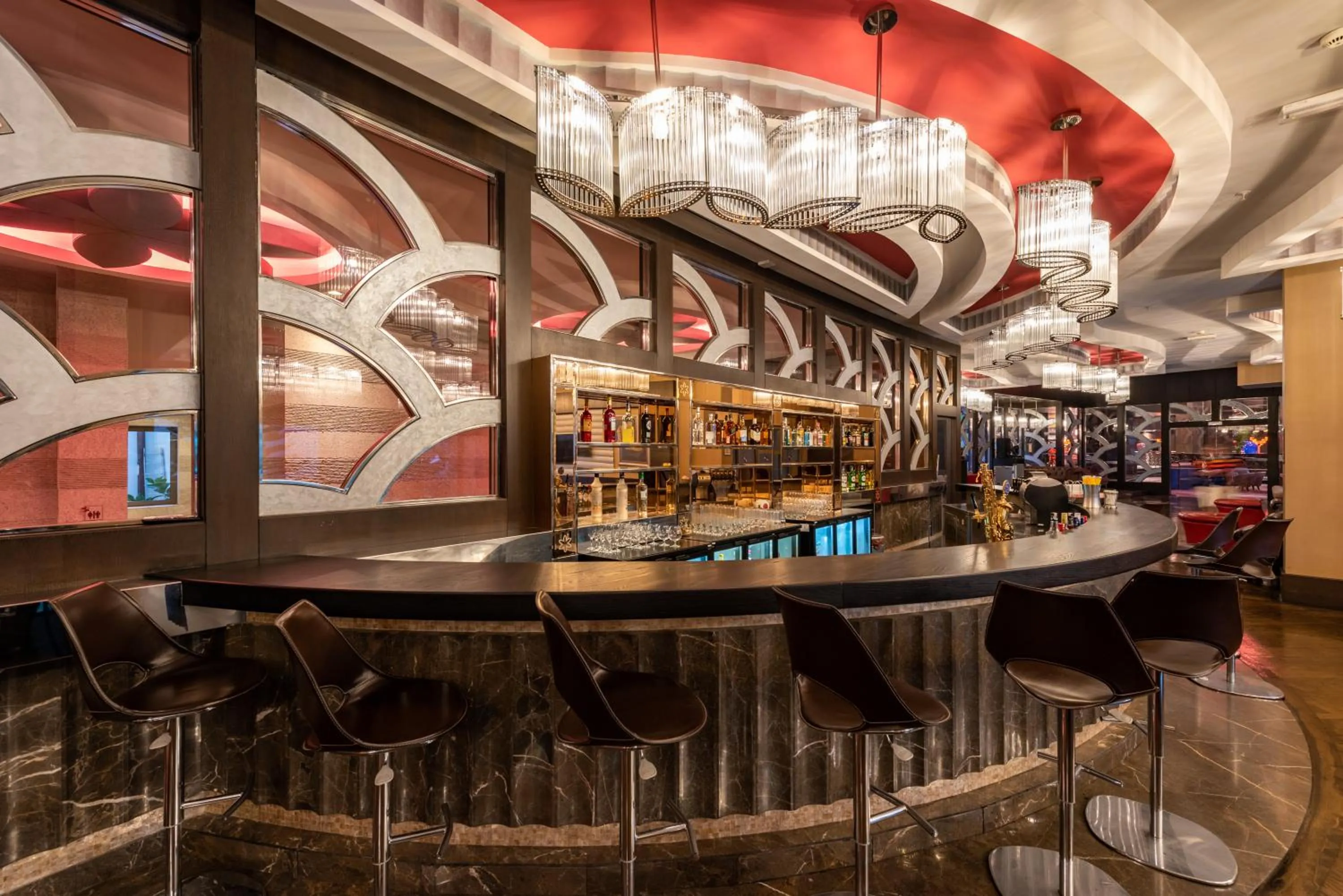 Lounge or bar in Cornelia Diamond Golf Resort & Spa