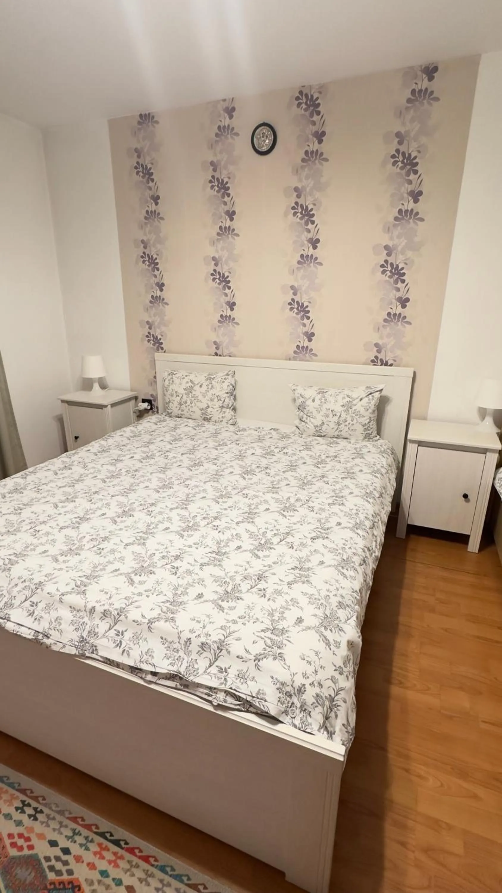 Bed in Pensiunea Bergwald Rasnov Brasov by BuySellRent