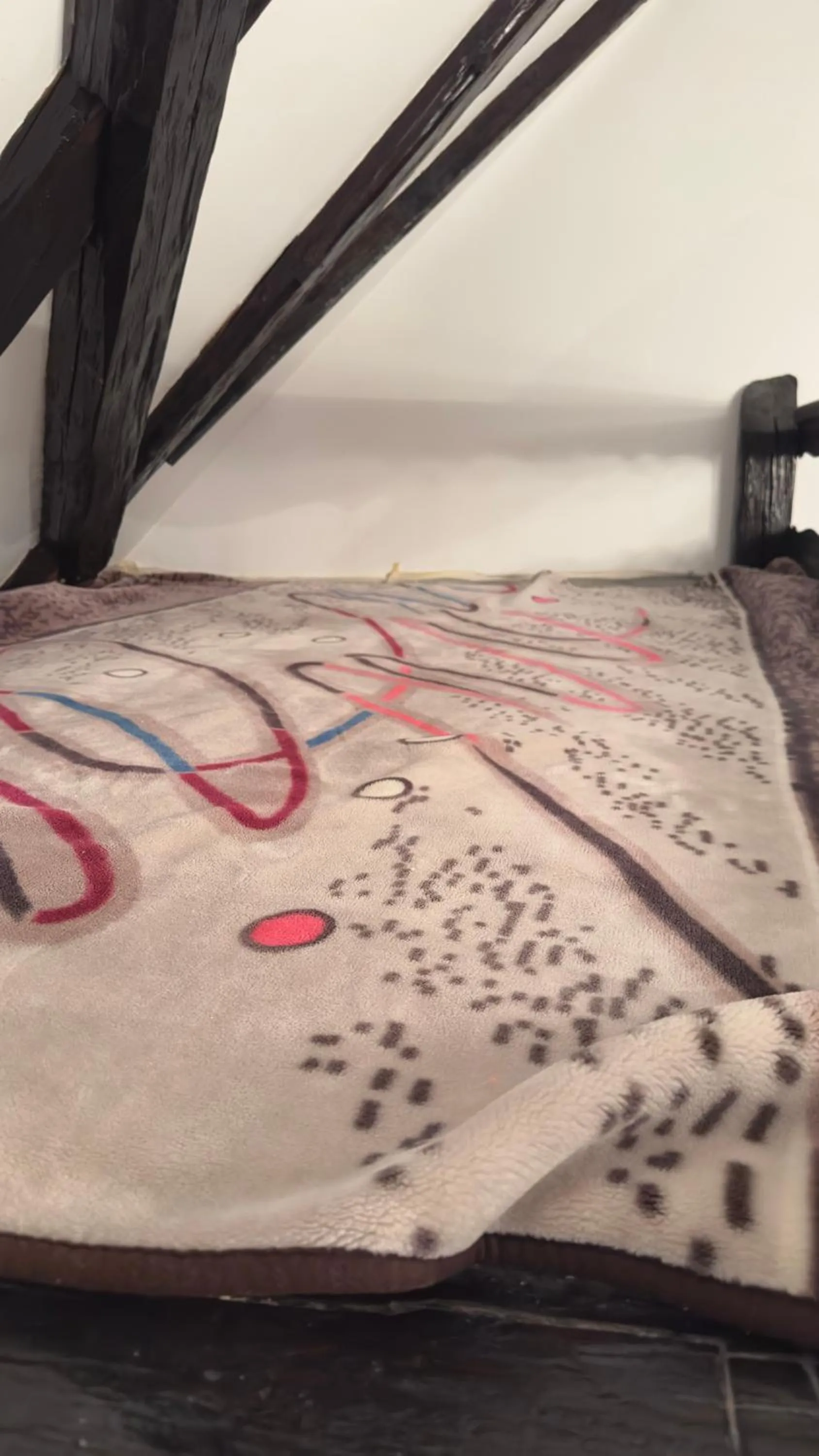 Bed in Pensiunea Bergwald Rasnov Brasov by BuySellRent