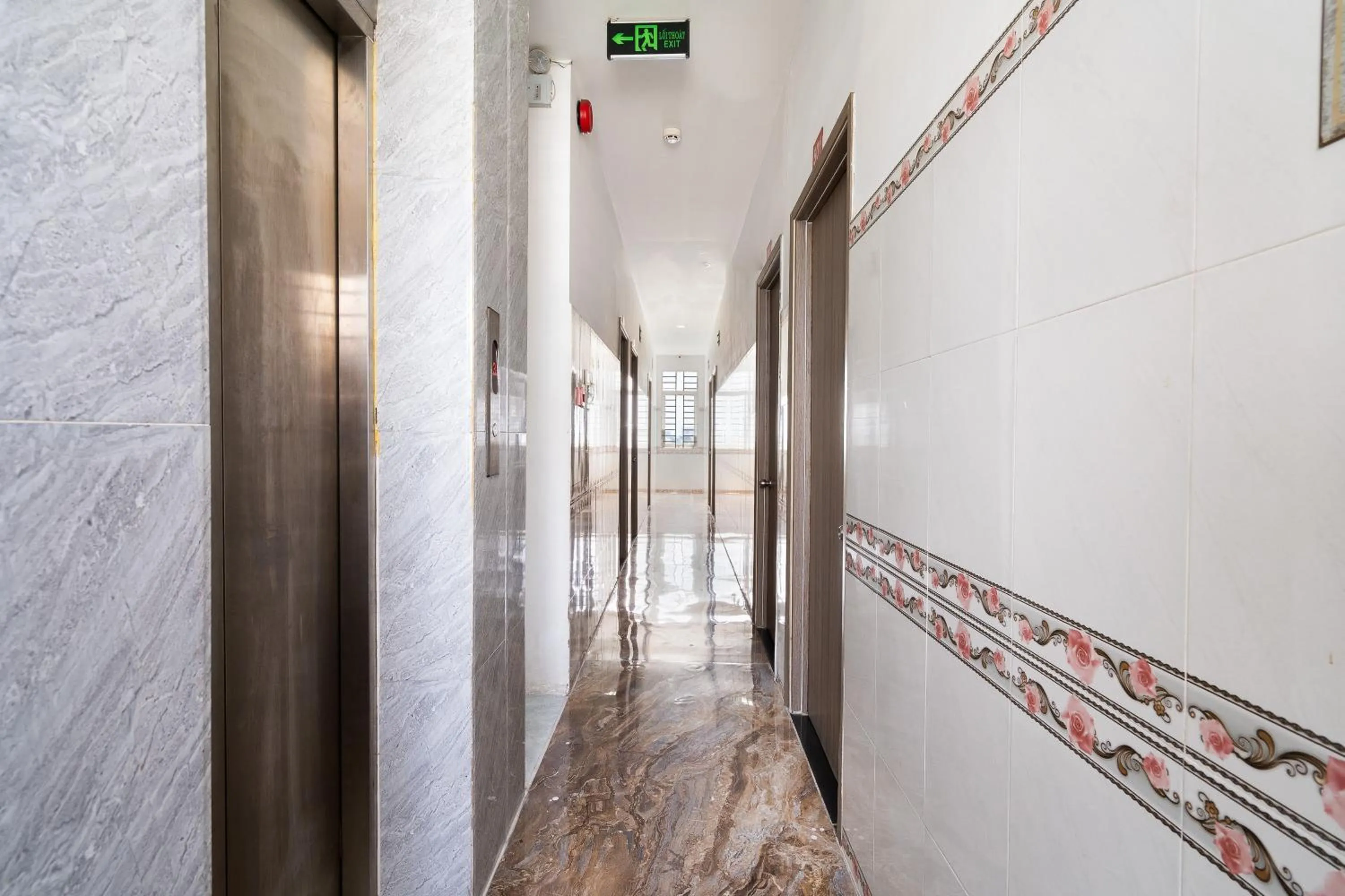 Lobby or reception in Collection O District 12 - Mau Tim Hotel