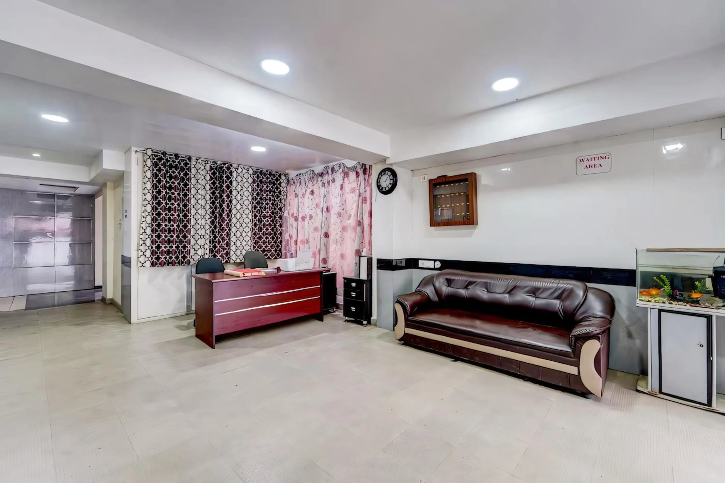 Lobby or reception, Bed in RG SUITES Ashok Nagar Near VADAPALANI