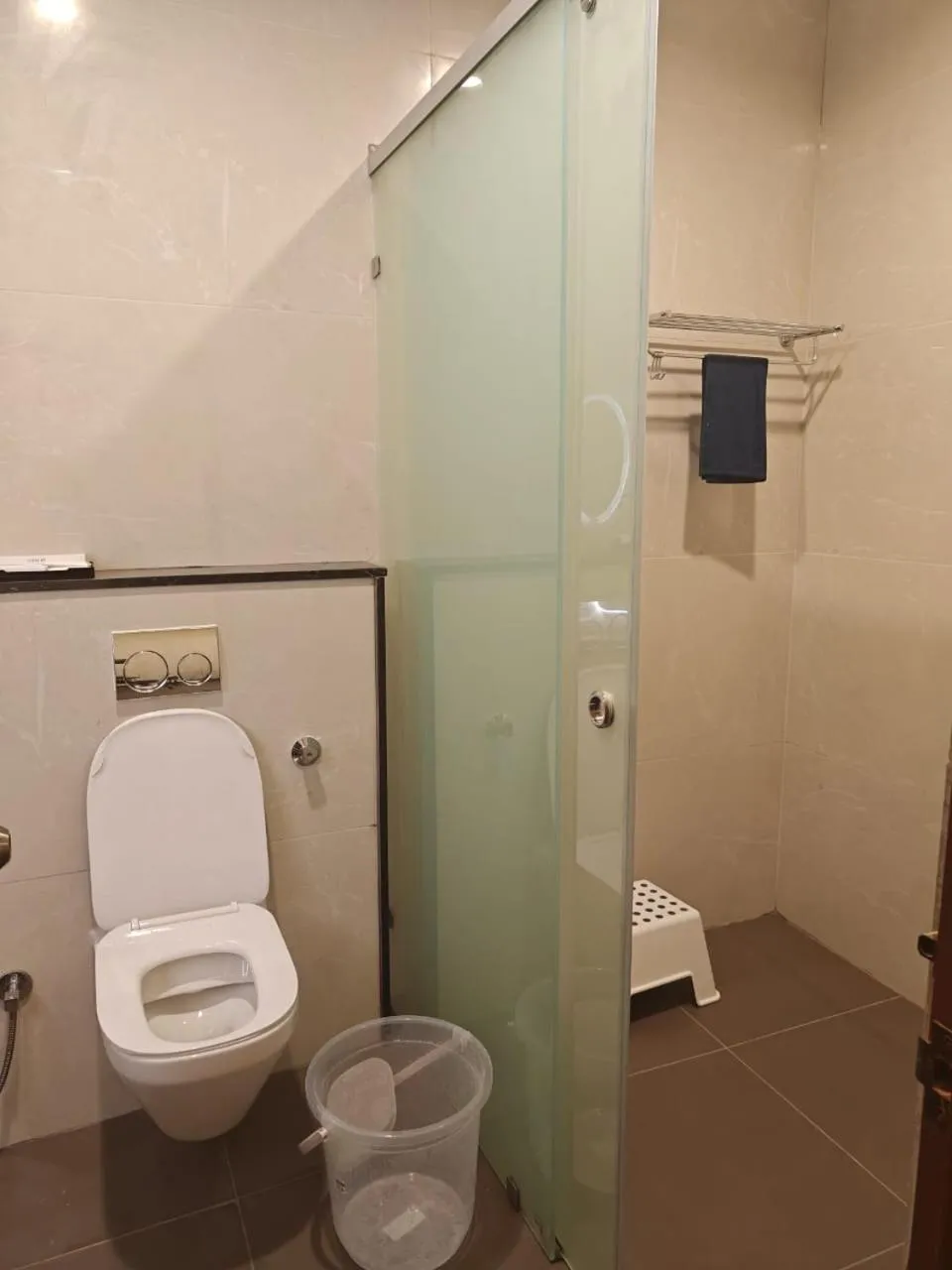 Toilet in Hotel Diyanvi