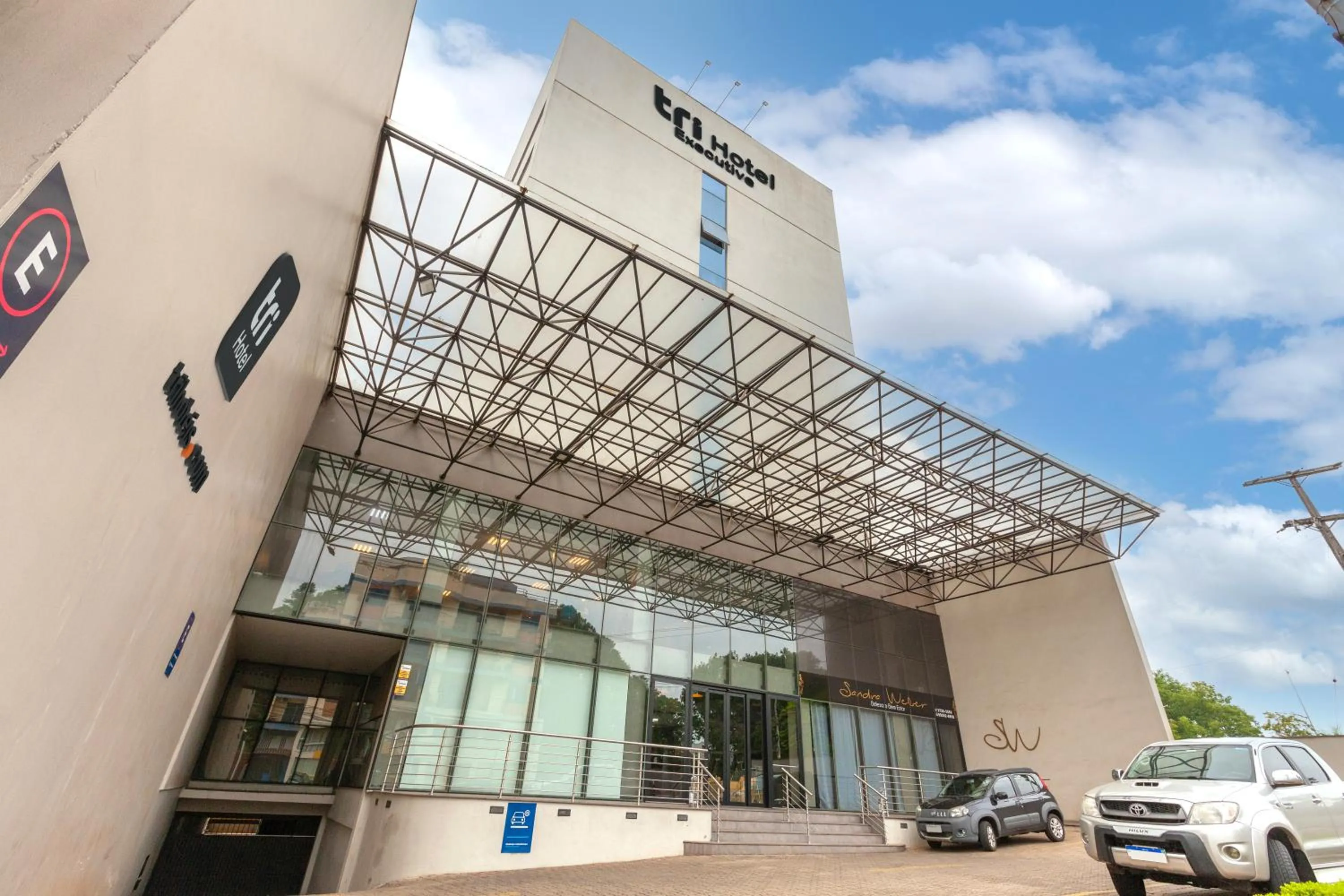 Property building in Tri Hotel Executive Lajeado
