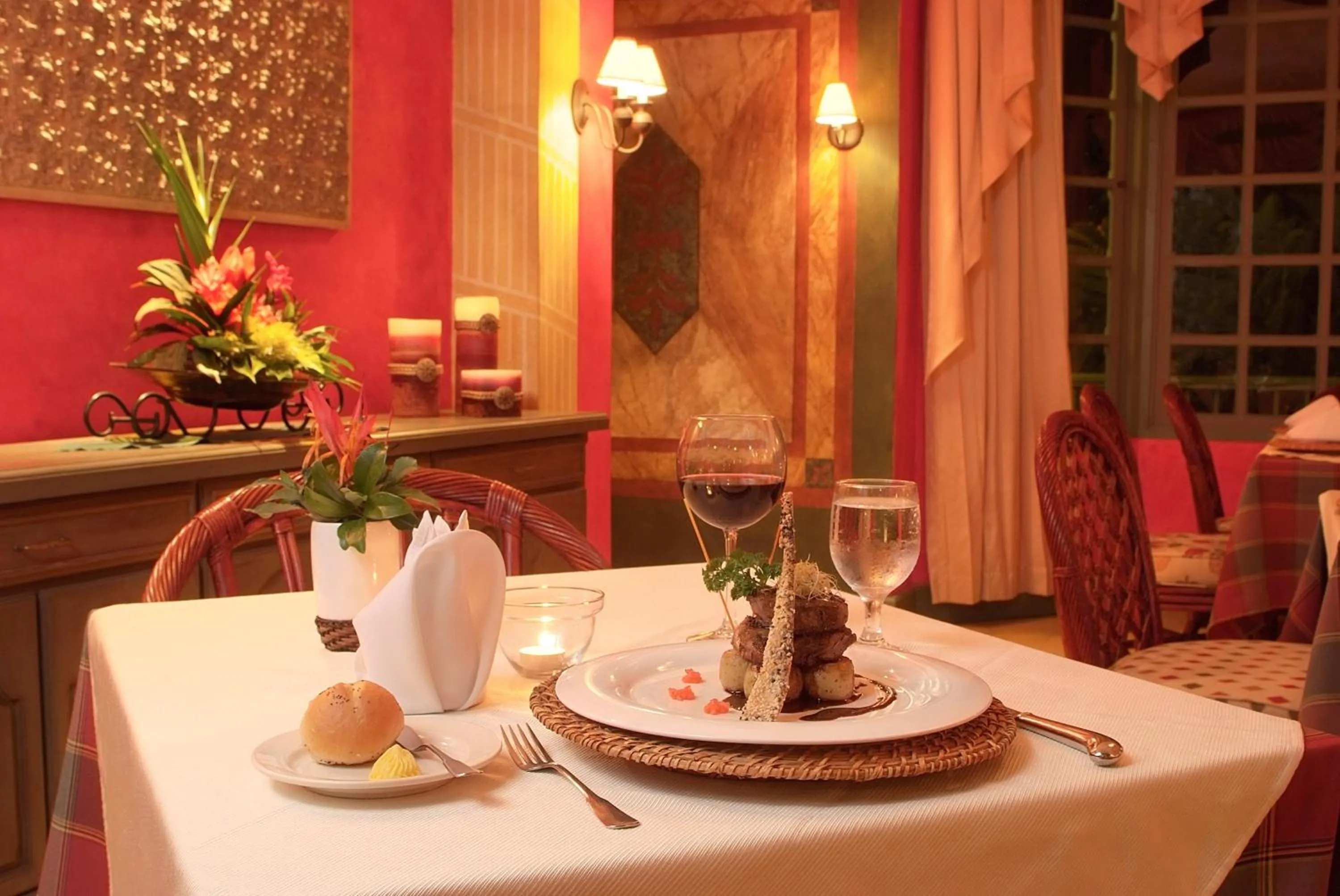 Restaurant/places to eat in Hotel Casa Turire