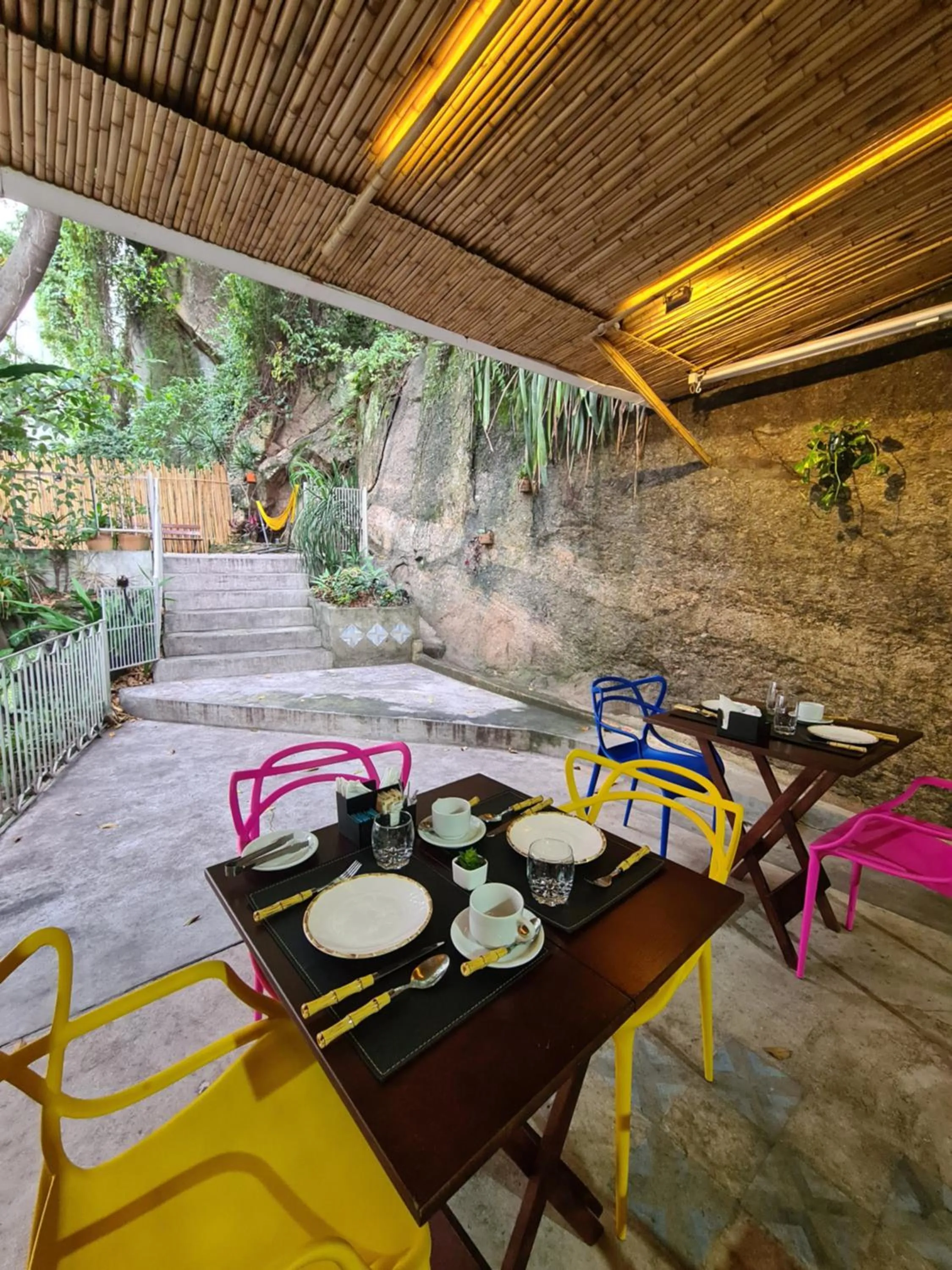 Restaurant/places to eat in Icaraí Suítes